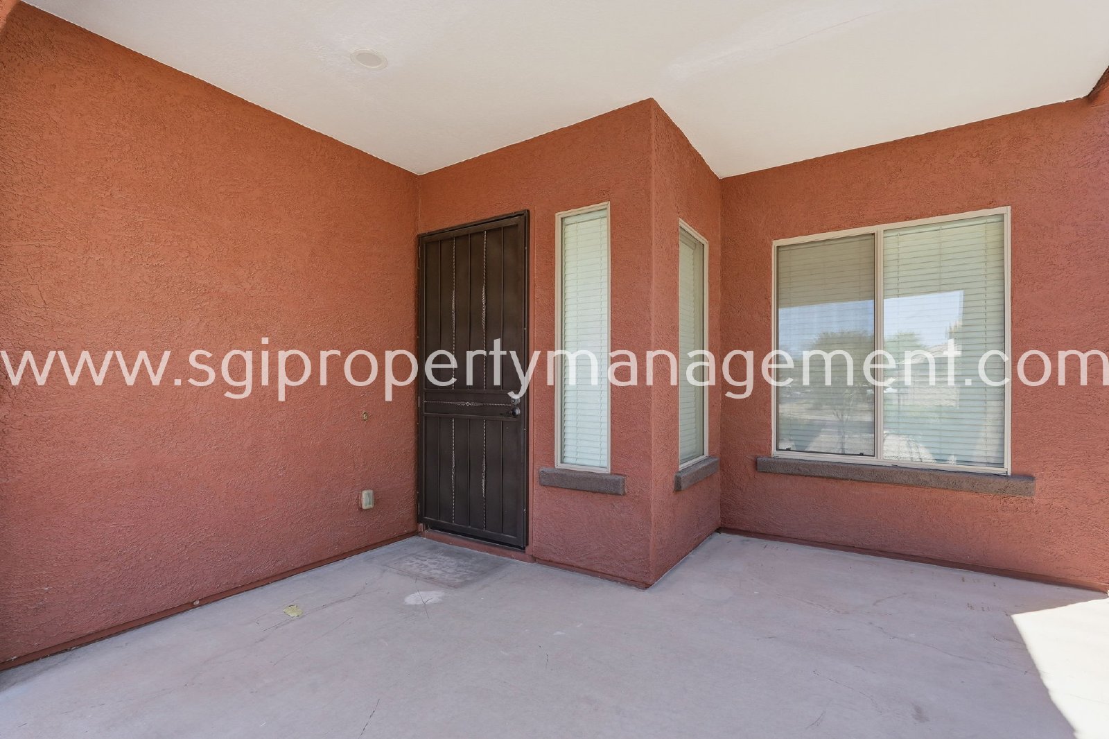 5 BEDROOM GLENDALE HOME. property image