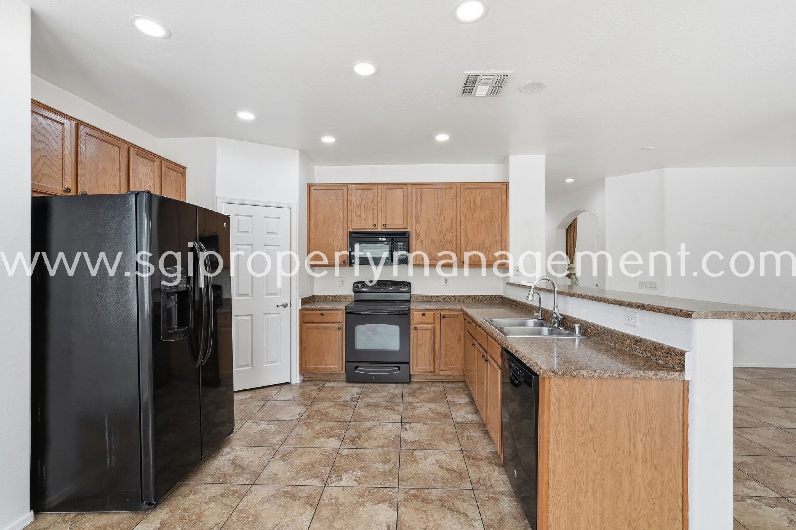 5 BEDROOM GLENDALE HOME. property image
