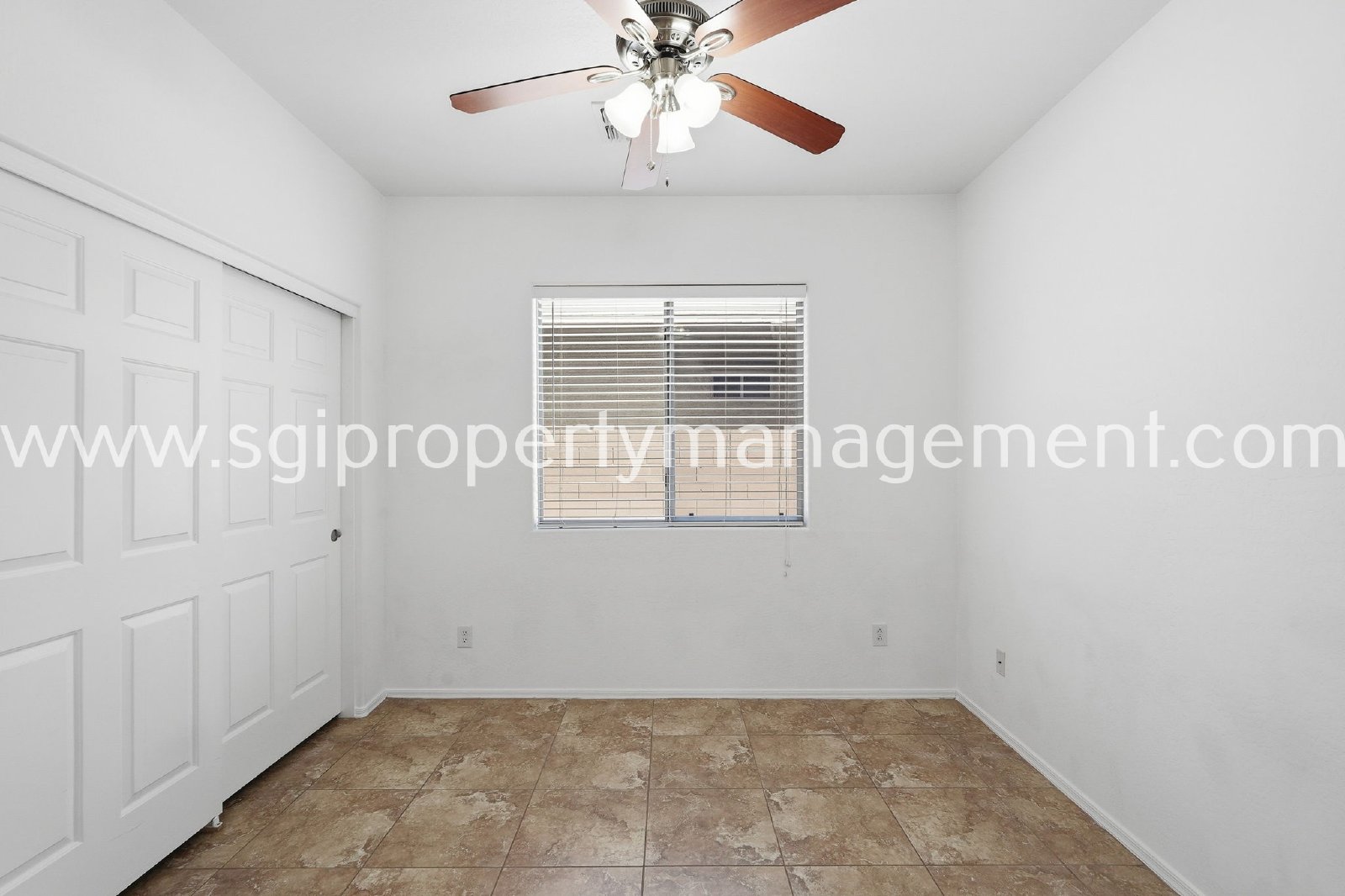 5 BEDROOM GLENDALE HOME. property image
