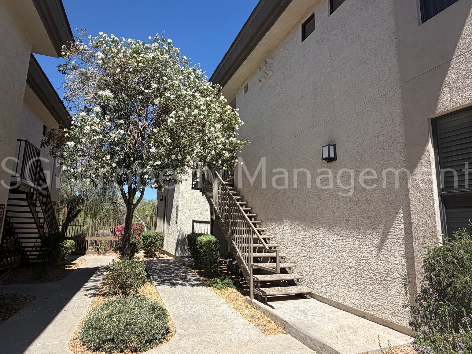 NICE 2 BEDROOM CONDO IN MONTAGE CONDOMINIUMS! property image