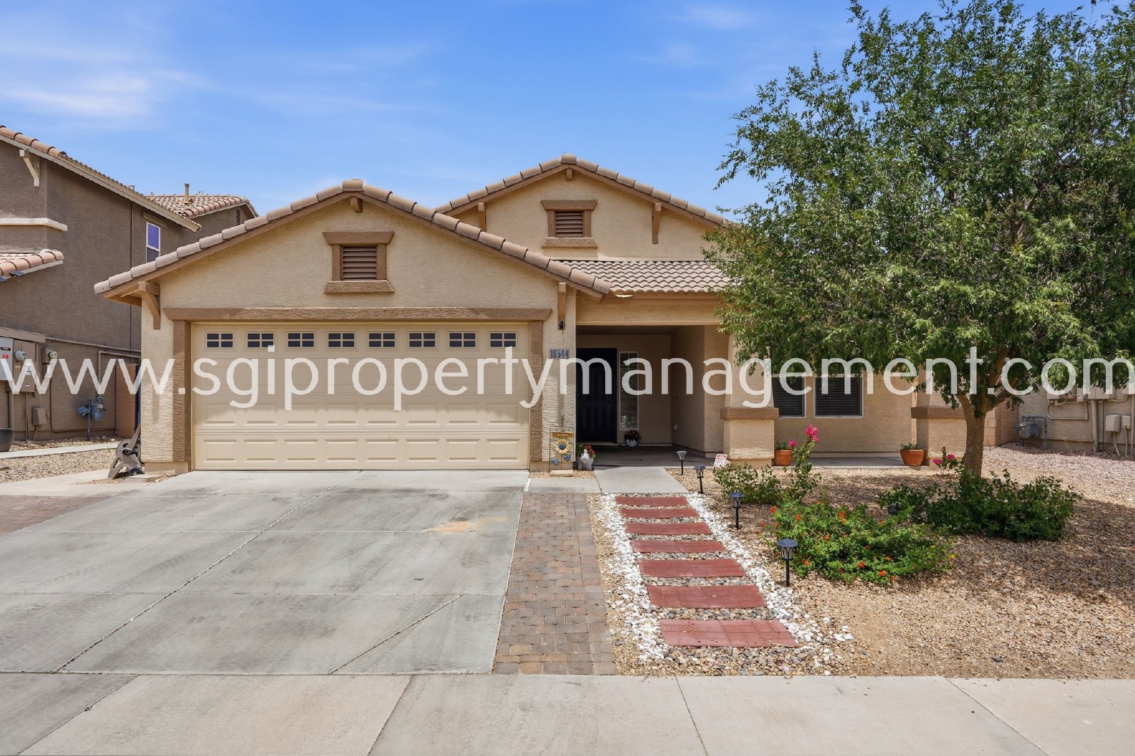 3 bedroom Waddell home with solar panels property image