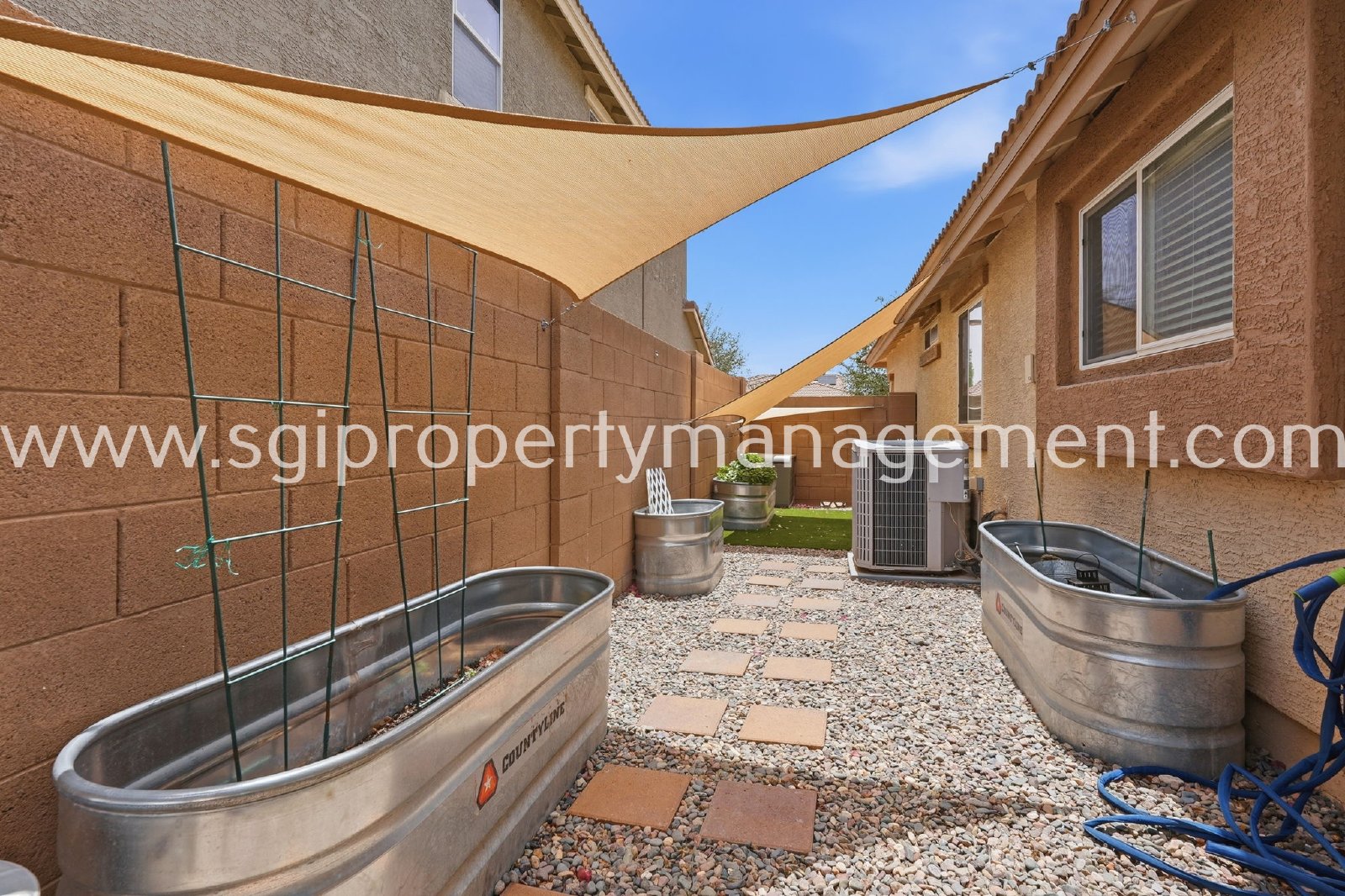 3 bedroom Waddell home with solar panels property image
