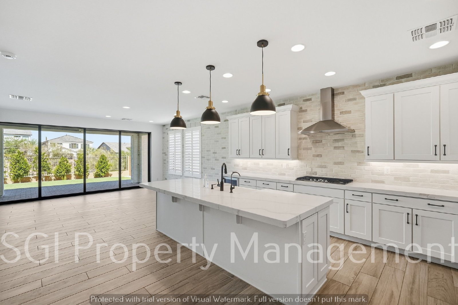 5 Bedroom Luxury Home in a gated community property image