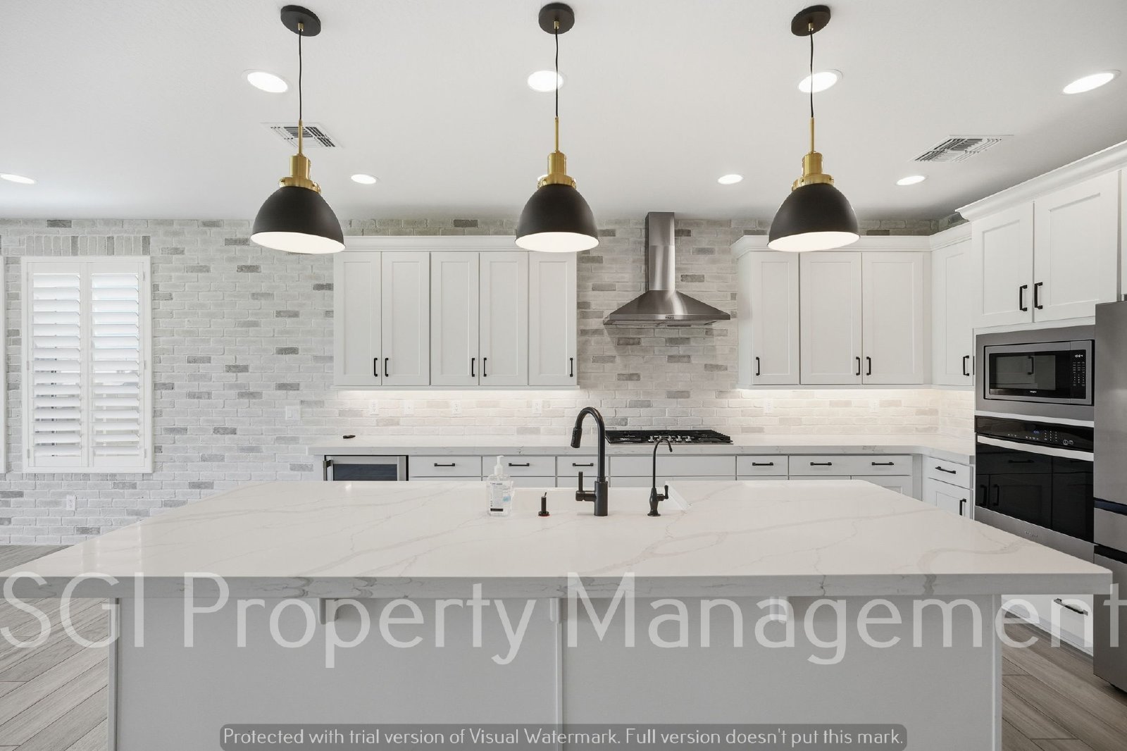 5 Bedroom Luxury Home in a gated community property image
