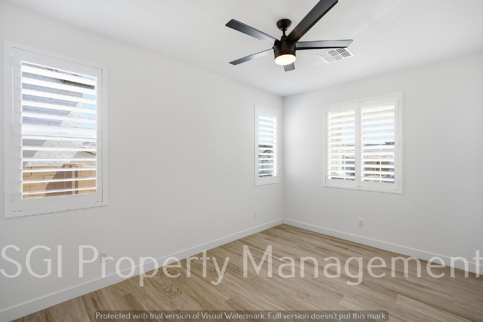 5 Bedroom Luxury Home in a gated community property image