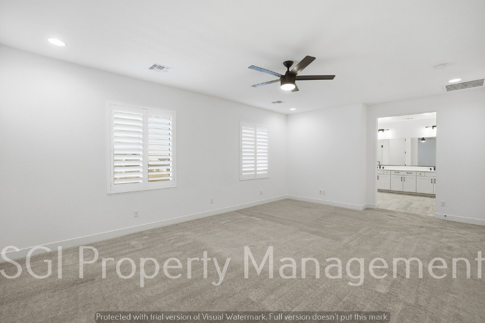 5 Bedroom Luxury Home in a gated community property image