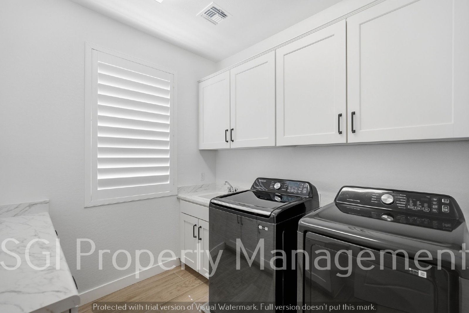 5 Bedroom Luxury Home in a gated community property image