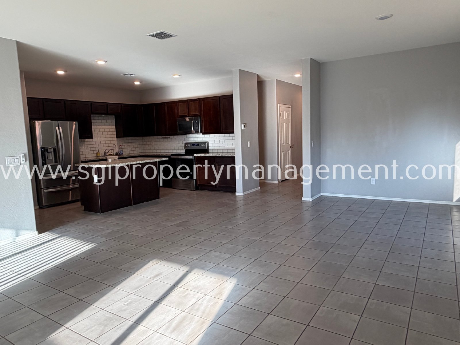 4 bedroom Casa Grande home property image