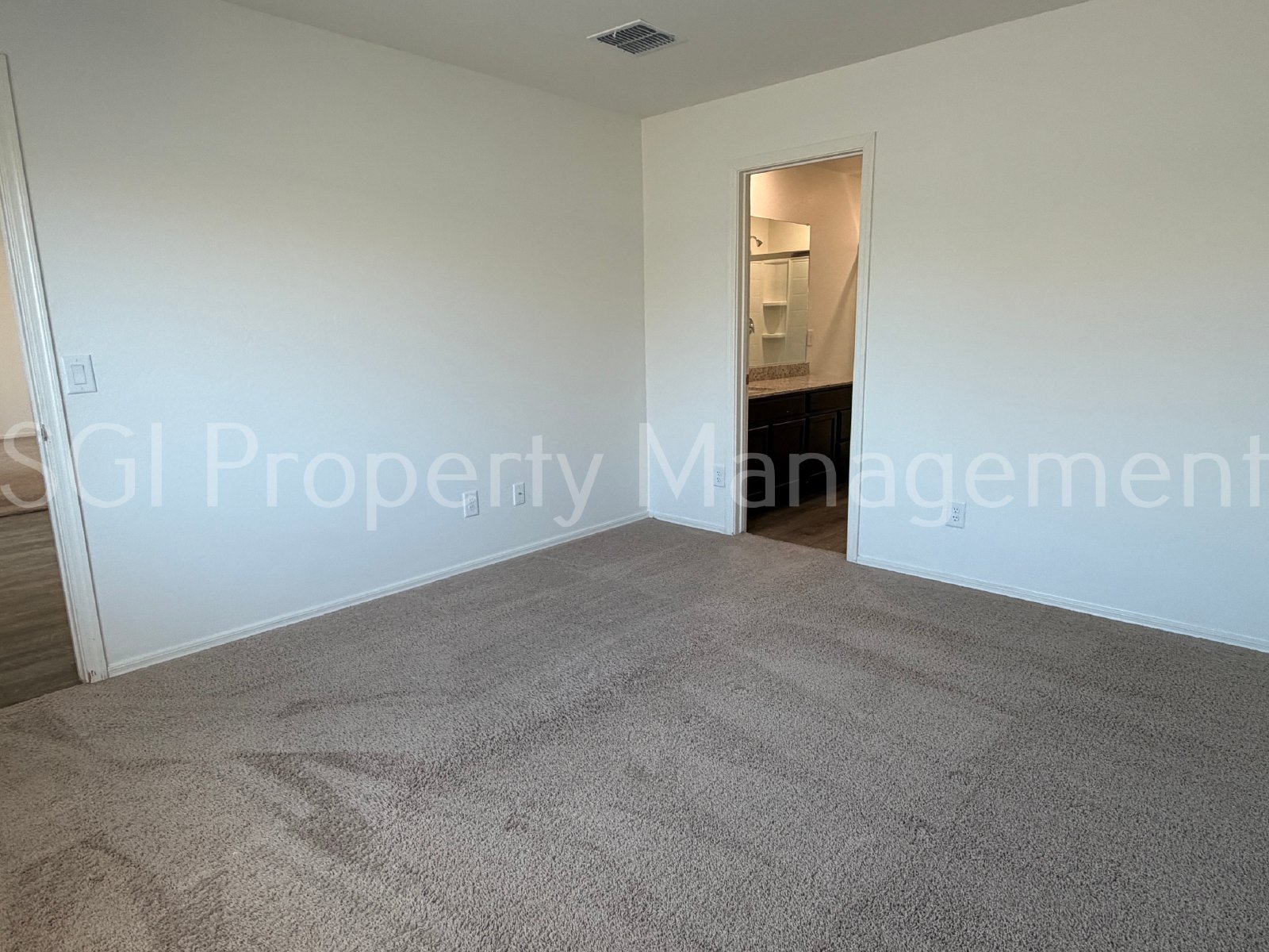 BEAUTIFUL  HOME IN GHOST HOLLOW COMMUNITY! property image