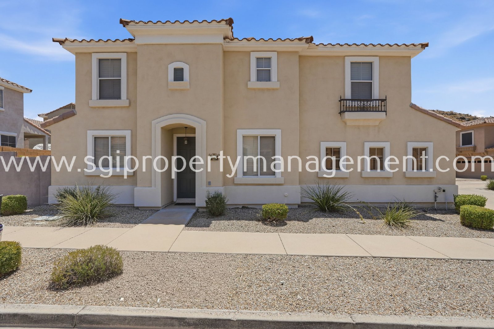3 bedroom, 2.5 bathroom Ahwatukee home property image