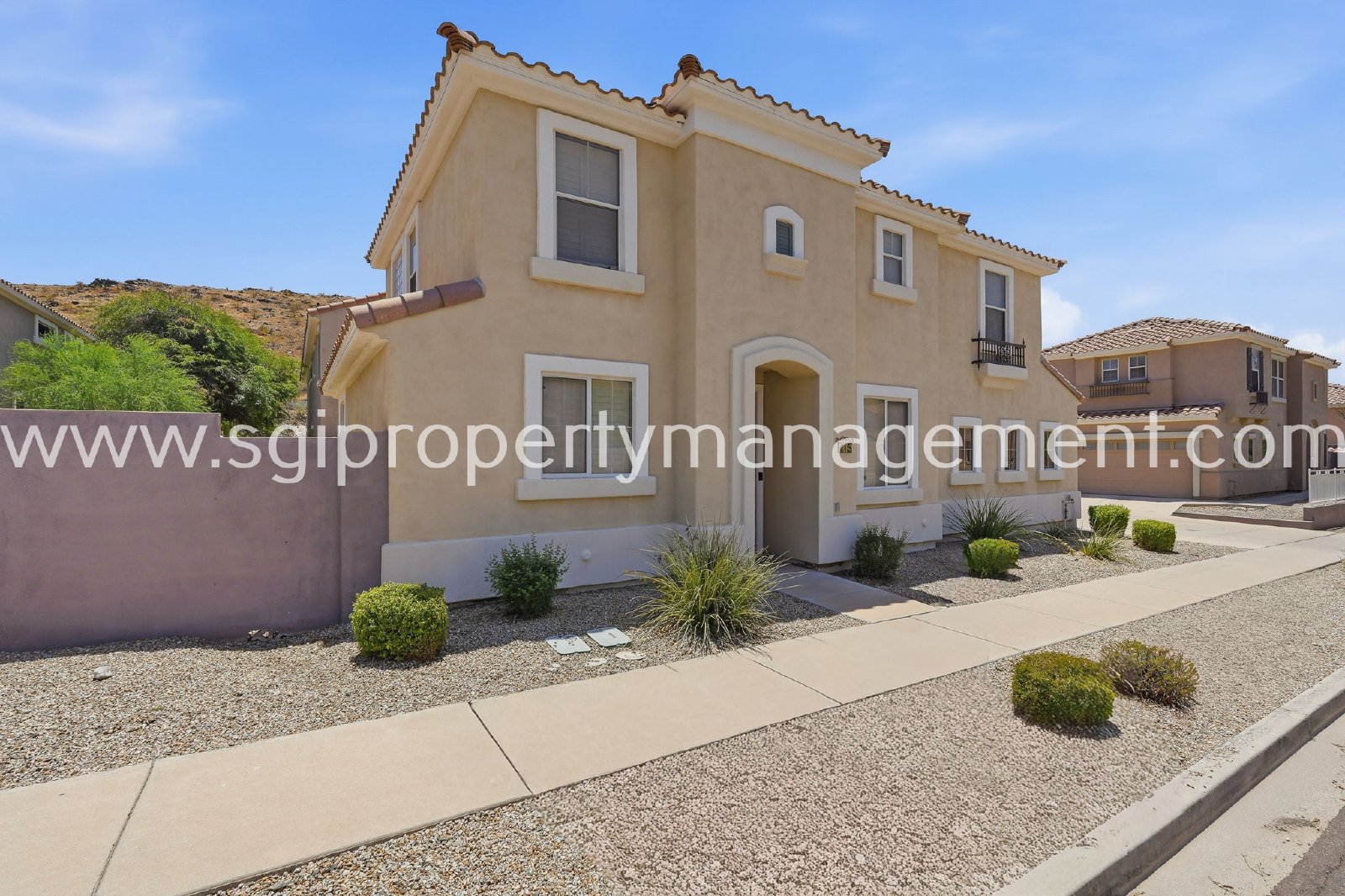 3 bedroom, 2.5 bathroom Ahwatukee home property image