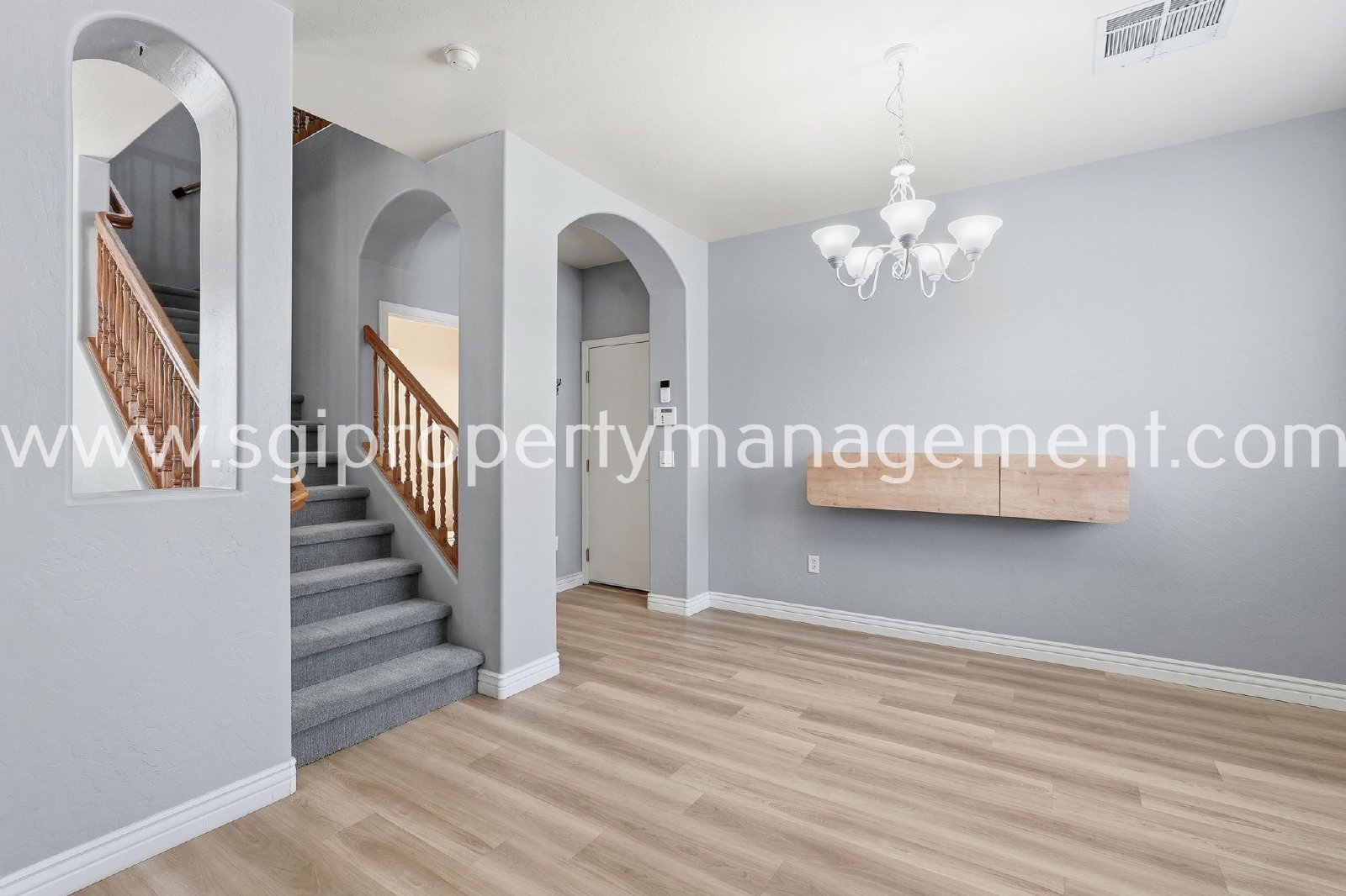 3 bedroom, 2.5 bathroom Ahwatukee home property image