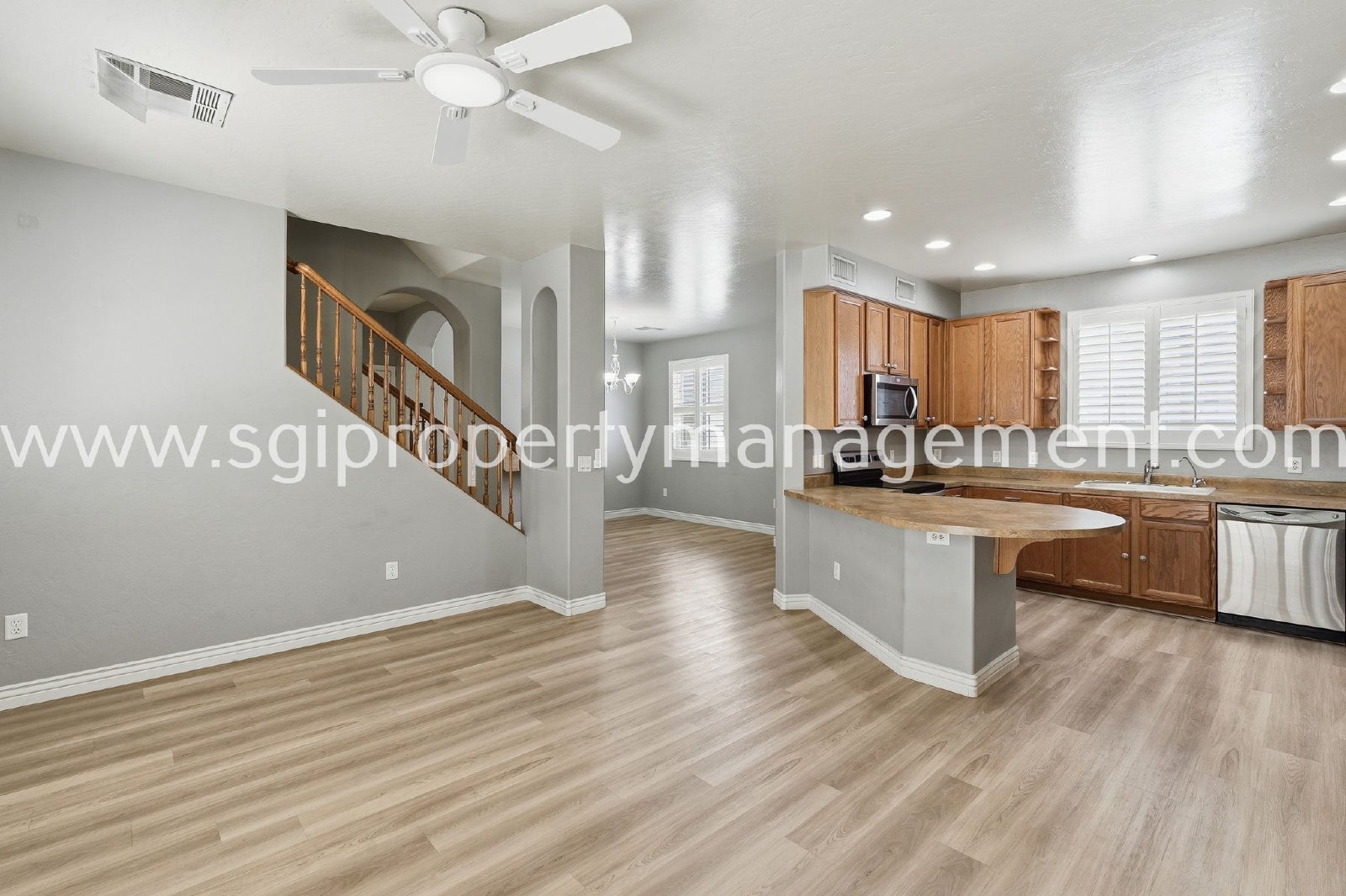 3 bedroom, 2.5 bathroom Ahwatukee home property image
