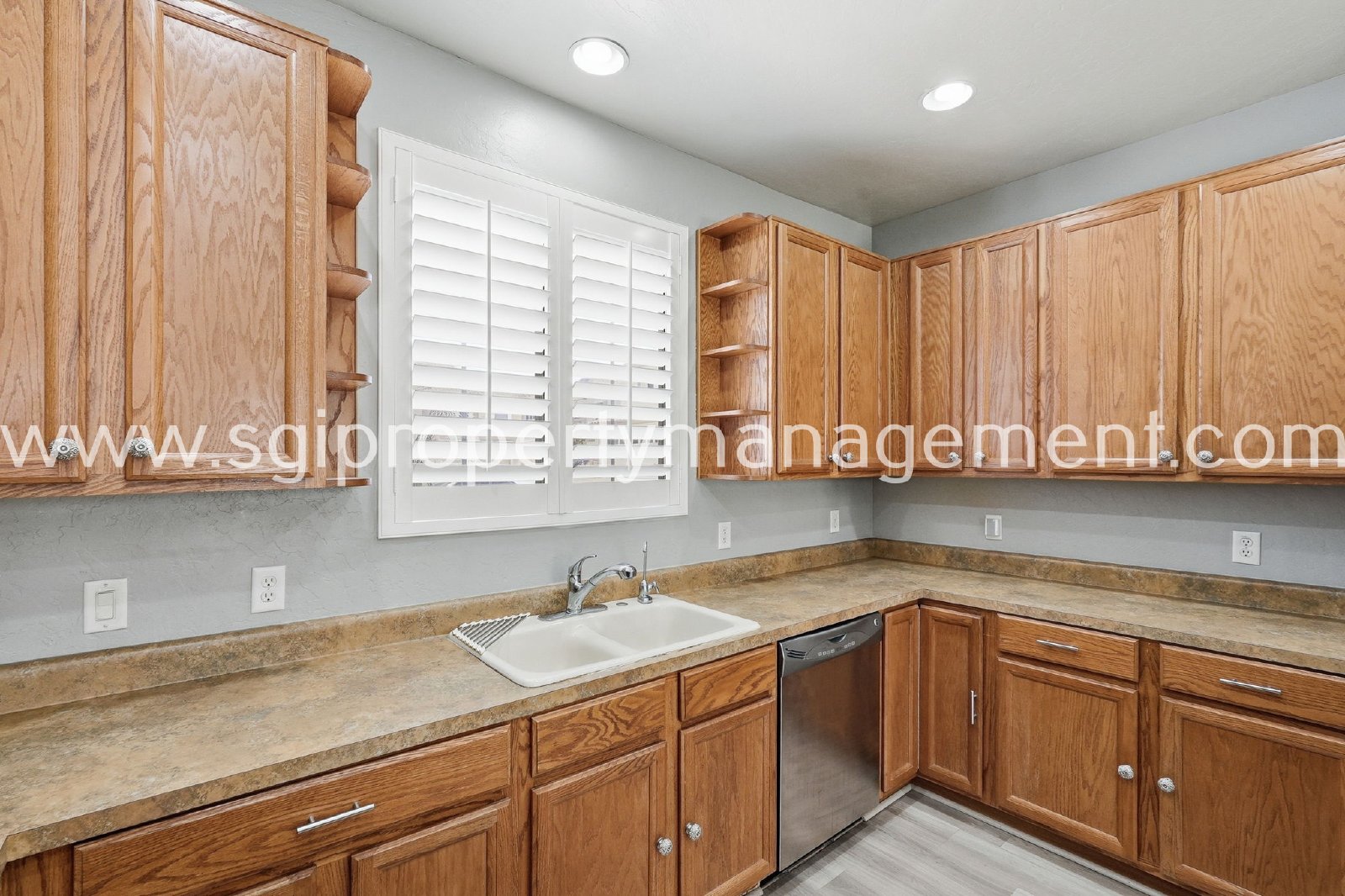 3 bedroom, 2.5 bathroom Ahwatukee home property image