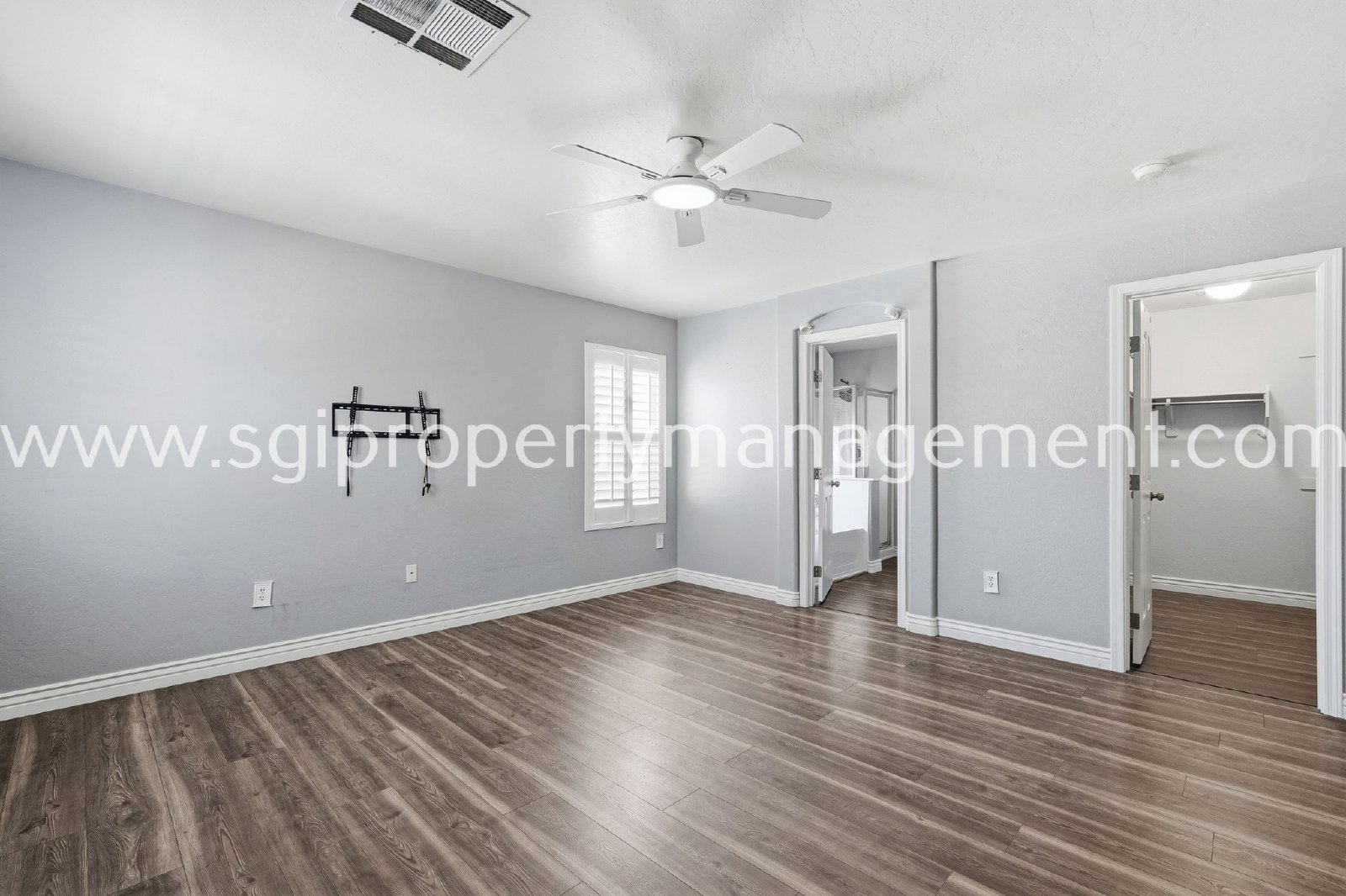 3 bedroom, 2.5 bathroom Ahwatukee home property image