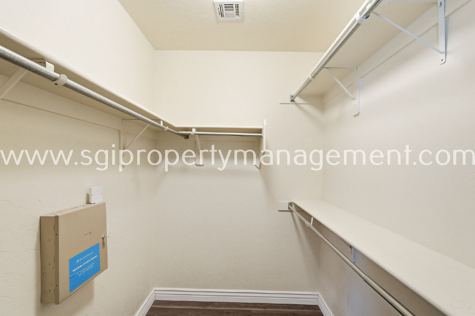 3 bedroom, 2.5 bathroom Ahwatukee home property image
