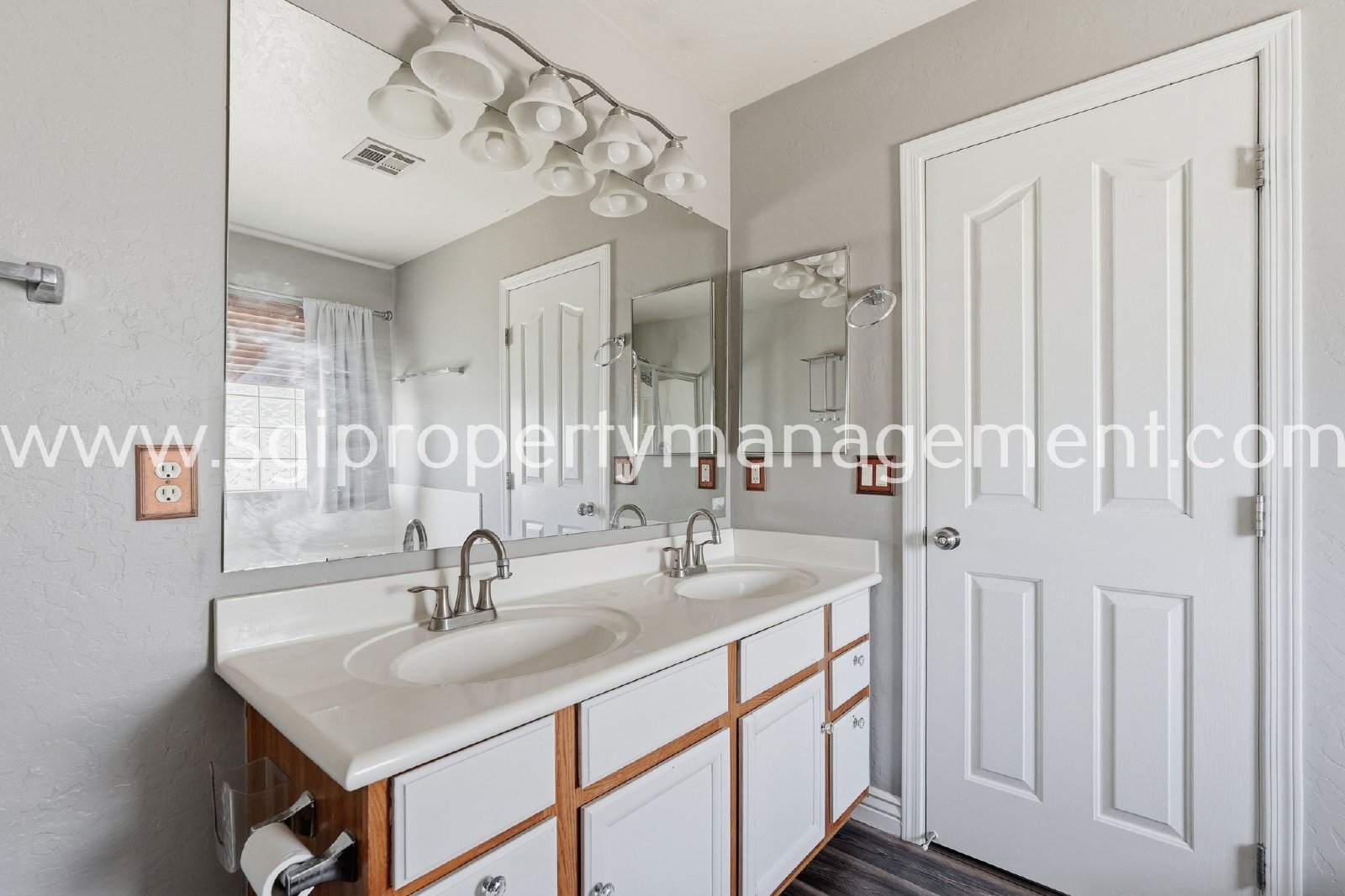 3 bedroom, 2.5 bathroom Ahwatukee home property image