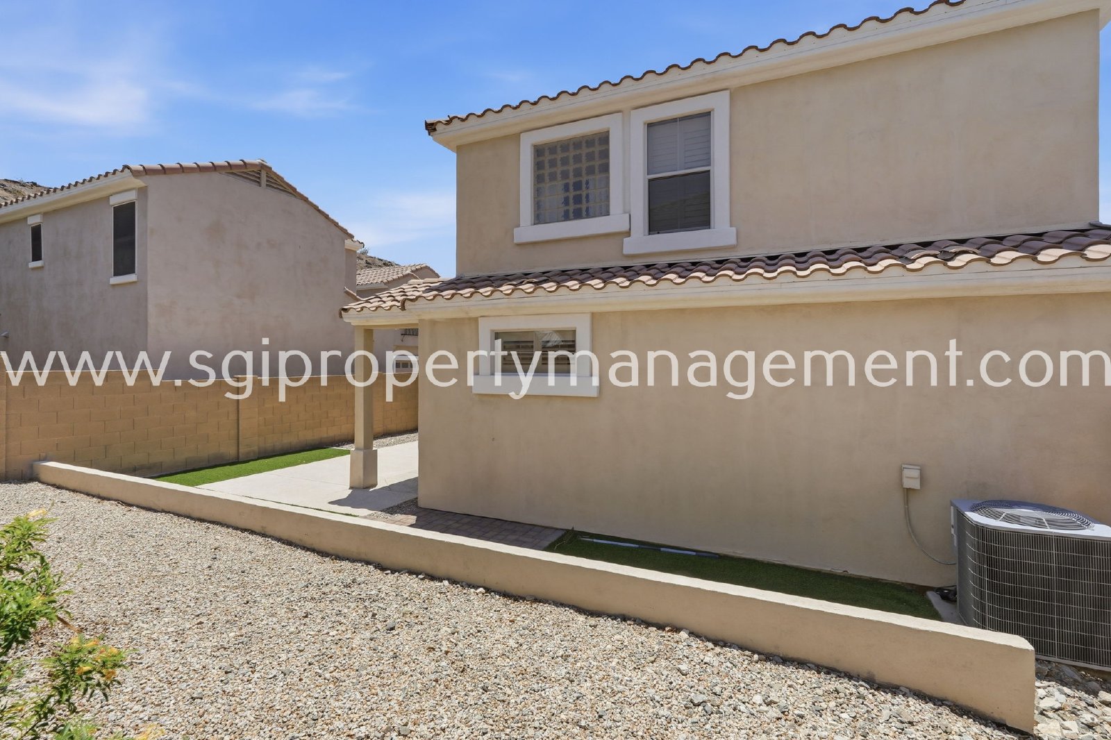 3 bedroom, 2.5 bathroom Ahwatukee home property image