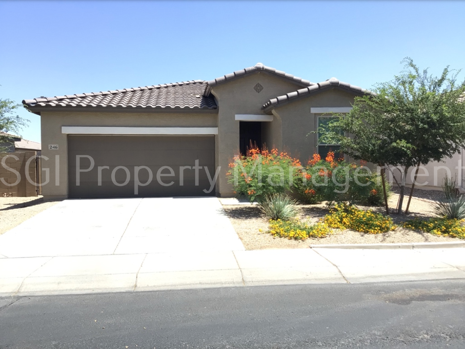 FANTASTIC 5 BR CASA GRANDE HOME WITH OVER 2,000 SQ FT! property image