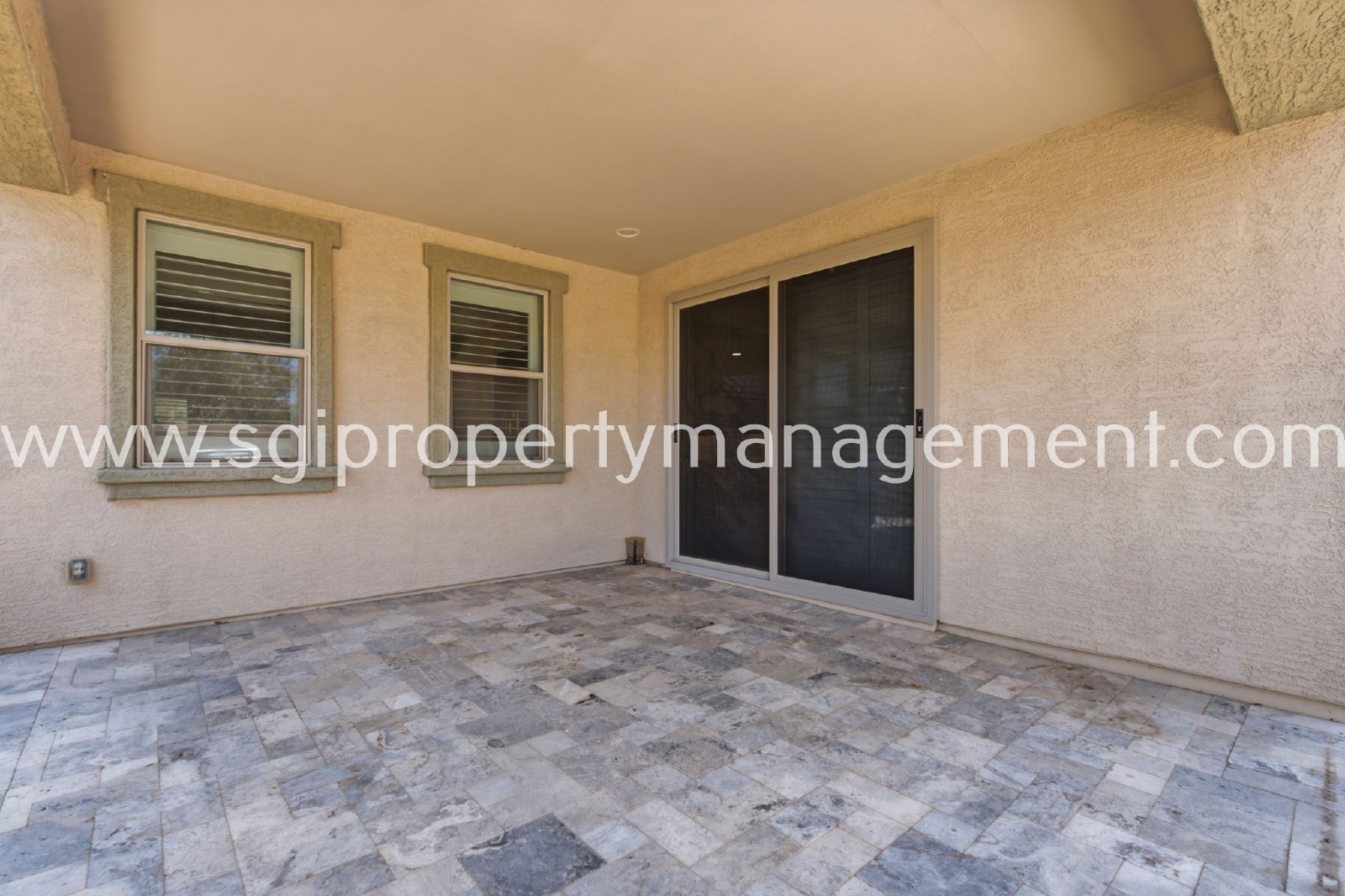 Beautiful 5 bedroom in Surprise property image