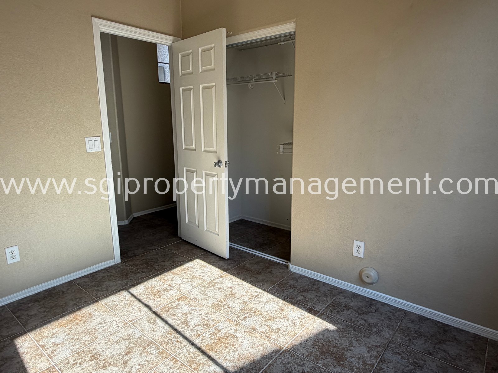 BEAUITFUL 4 BEDROOM RENTAL HOME! property image