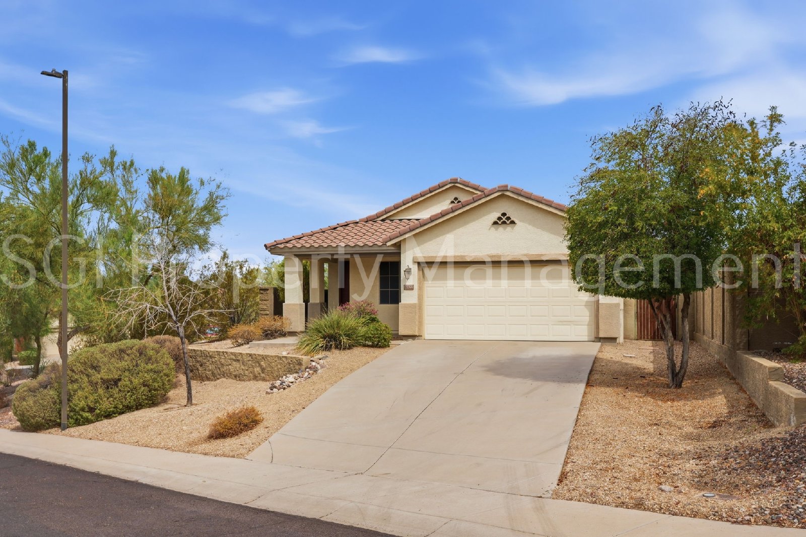 BEAUTIFUL ANTHEM HOME WITH PRIVATE POOL!! property image