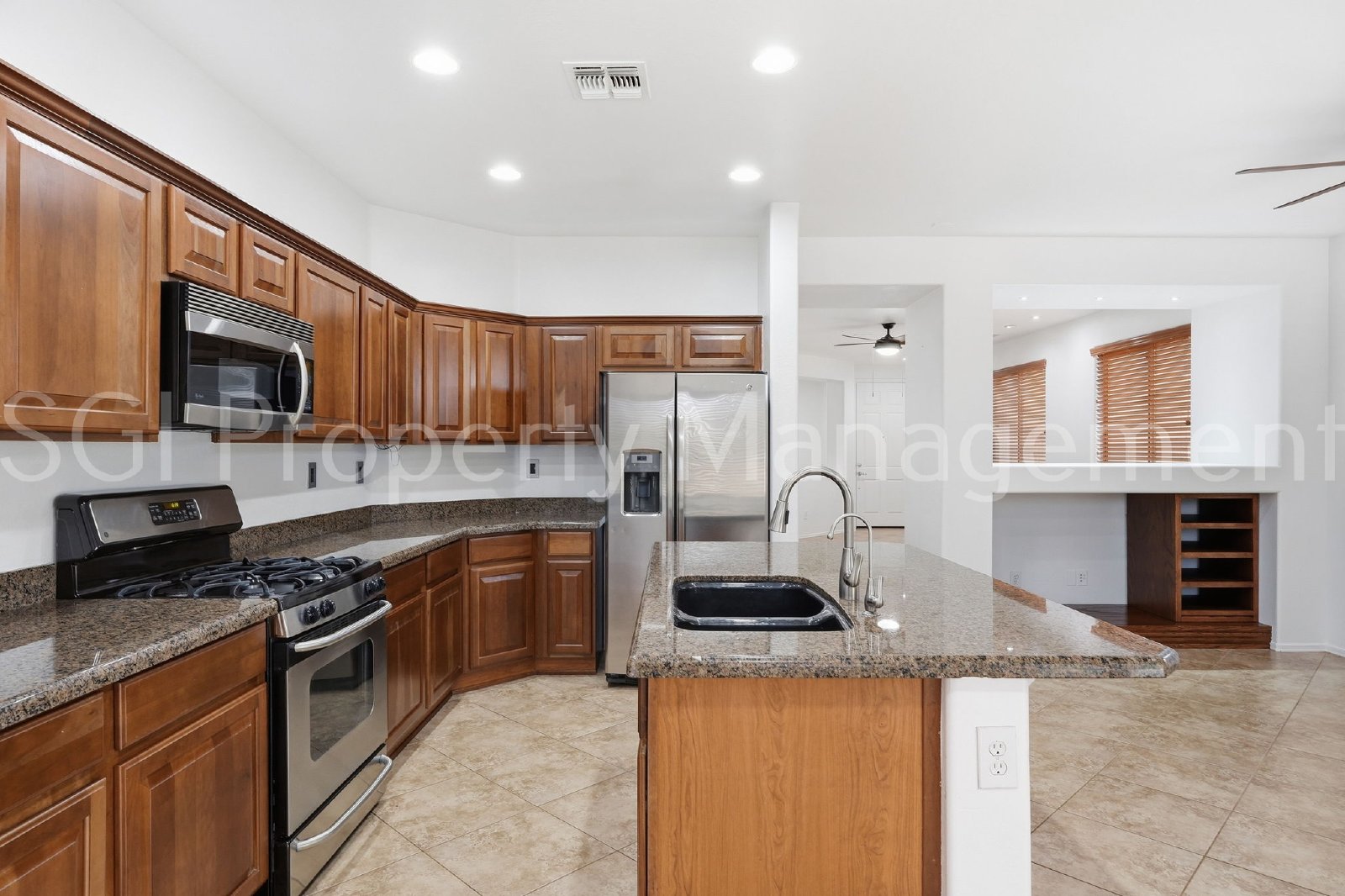 BEAUTIFUL ANTHEM HOME WITH PRIVATE POOL!! property image