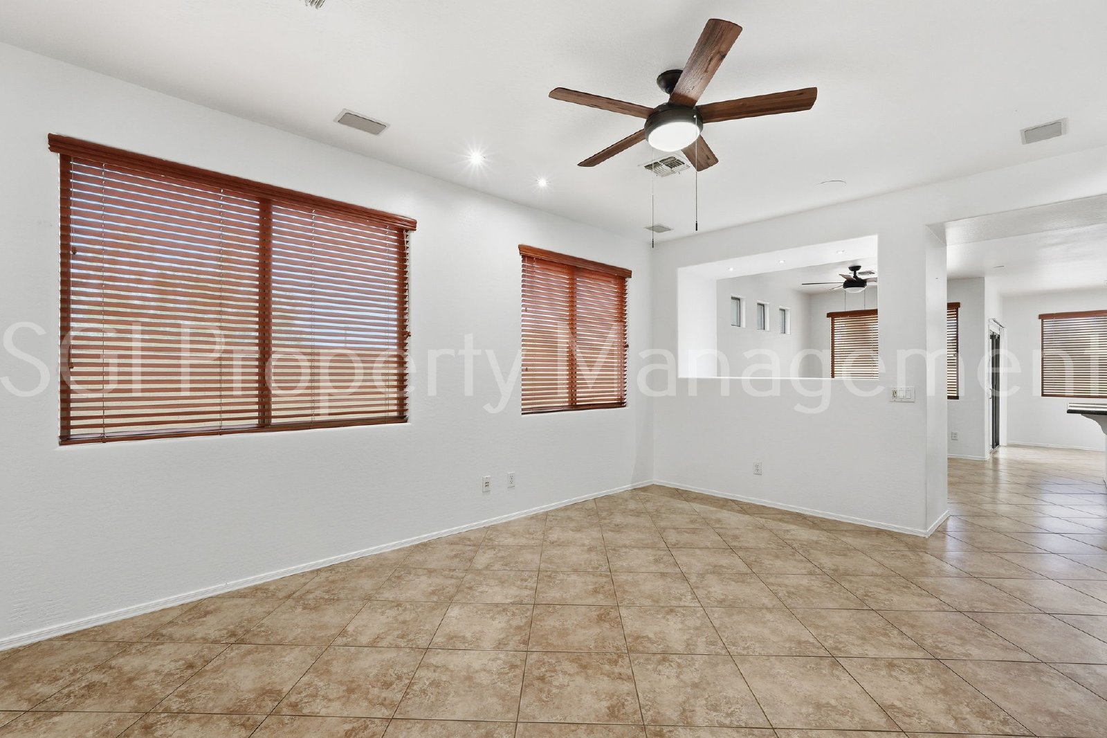 BEAUTIFUL ANTHEM HOME WITH PRIVATE POOL!! property image