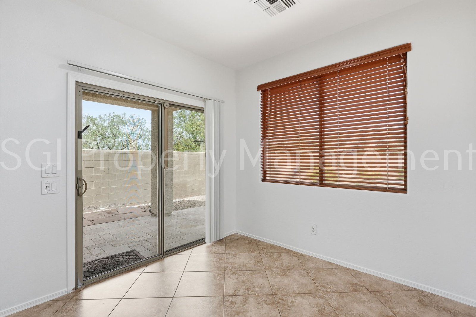 BEAUTIFUL ANTHEM HOME WITH PRIVATE POOL!! property image