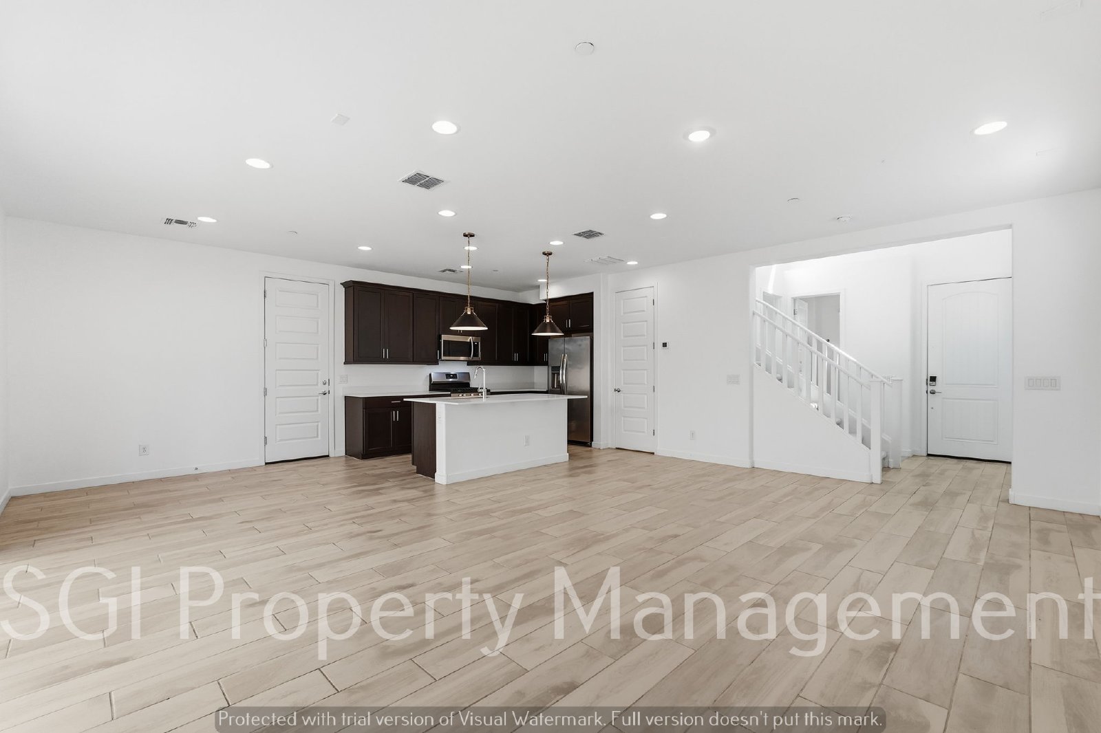 Beautiful 4 bedroom 3 bath Gilbert home for rent property image