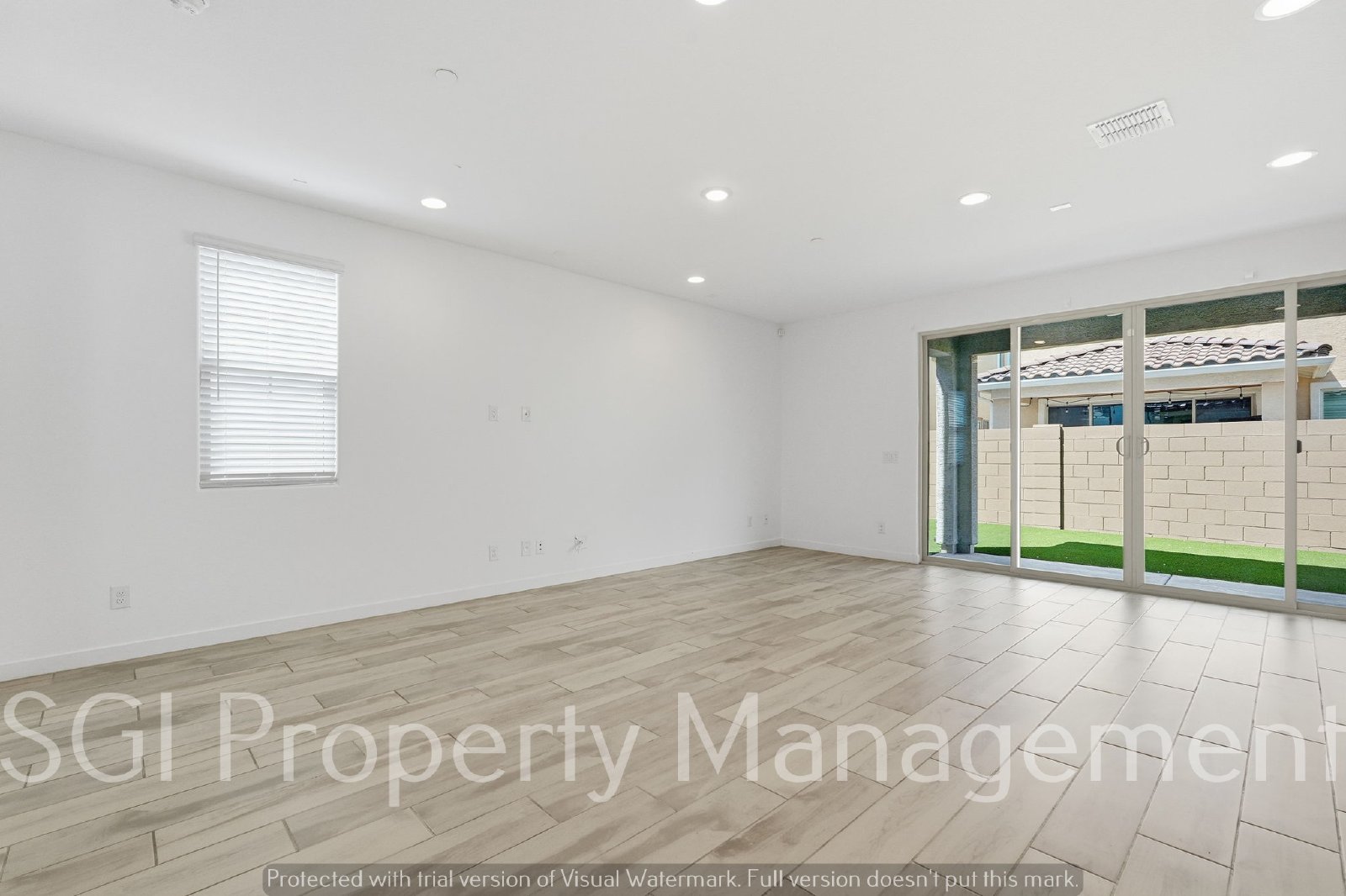 Beautiful 4 bedroom 3 bath Gilbert home for rent property image