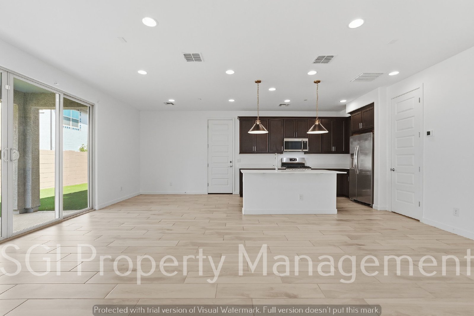Beautiful 4 bedroom 3 bath Gilbert home for rent property image
