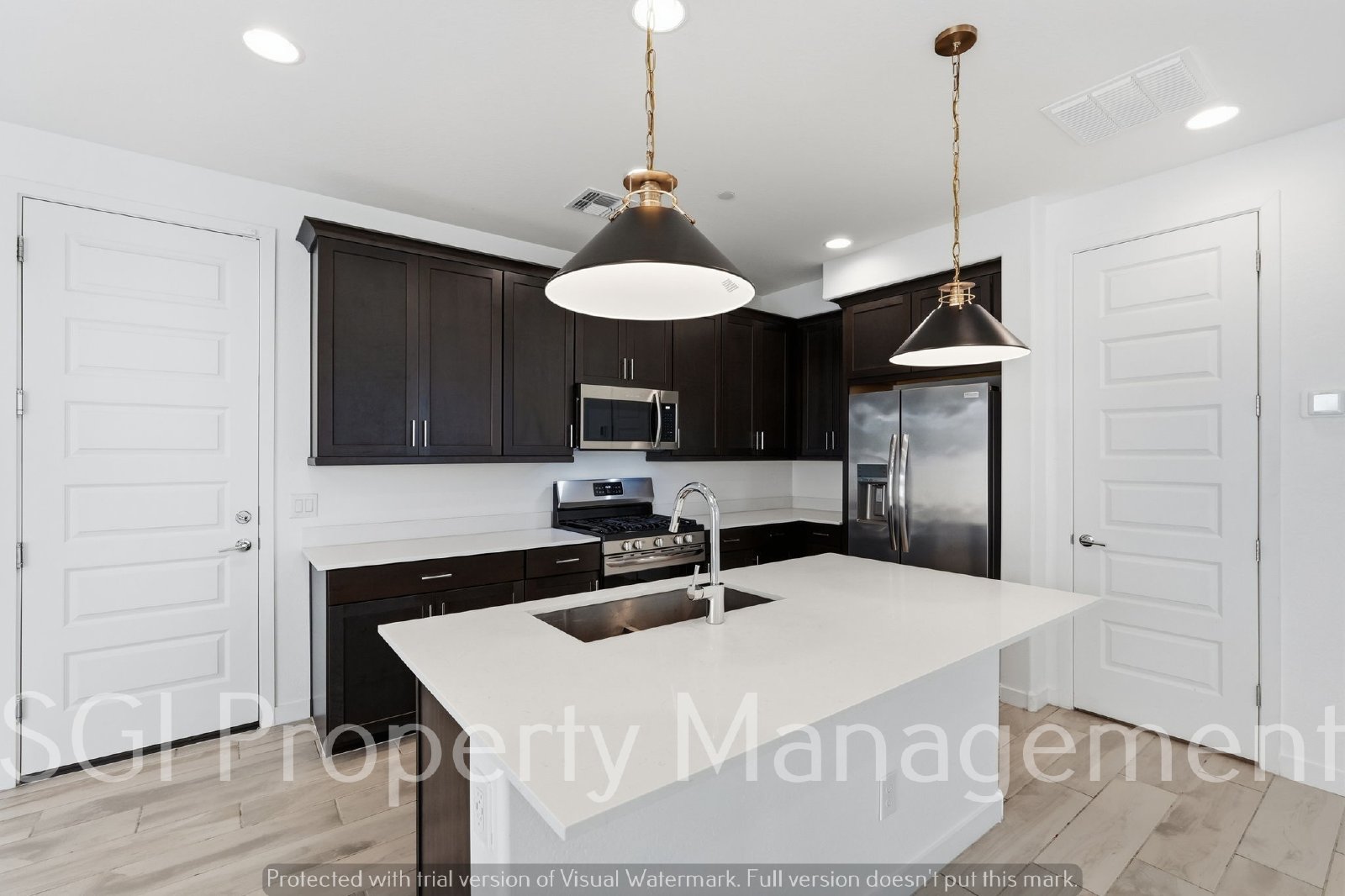 Beautiful 4 bedroom 3 bath Gilbert home for rent property image