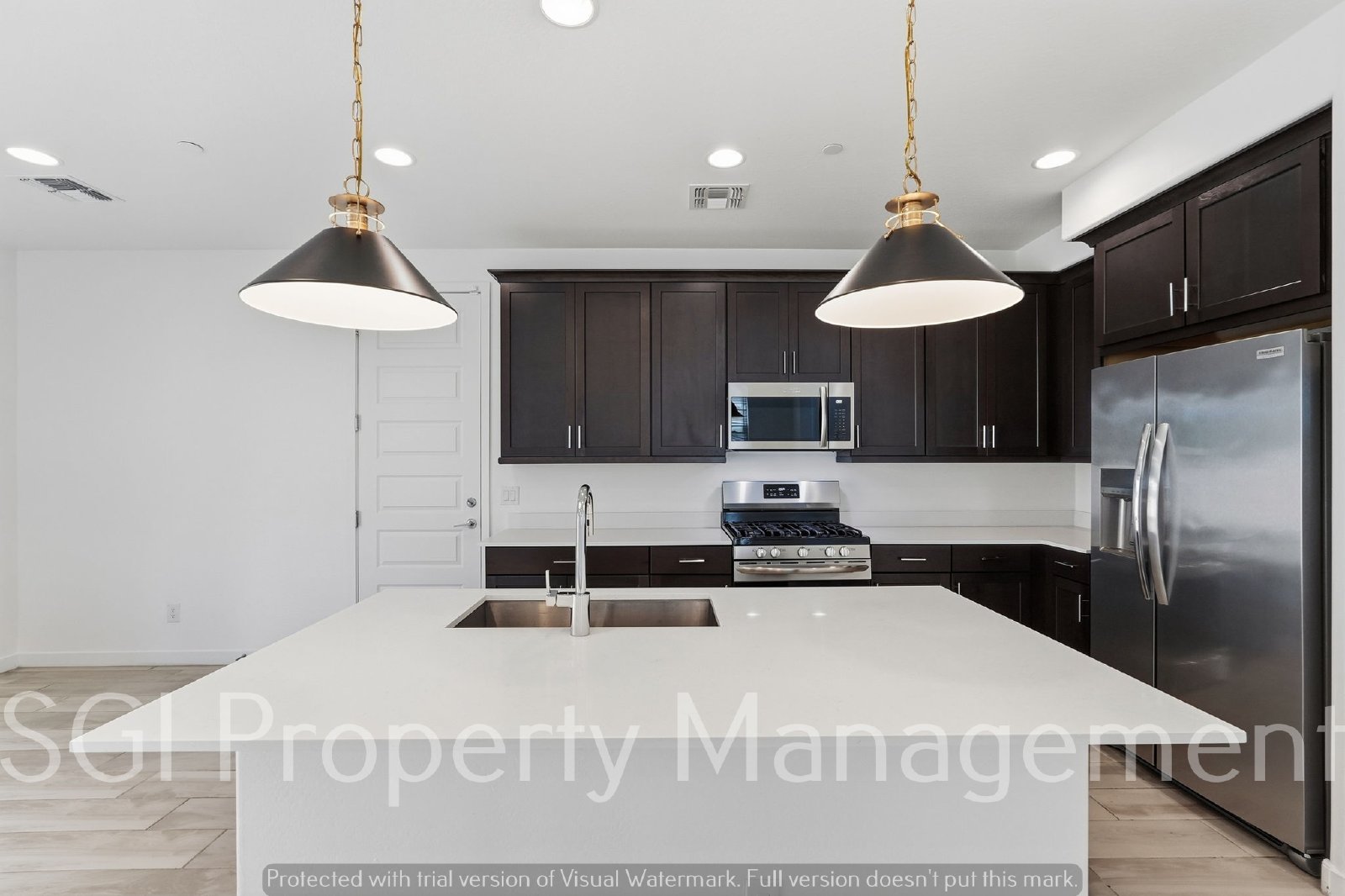 Beautiful 4 bedroom 3 bath Gilbert home for rent property image