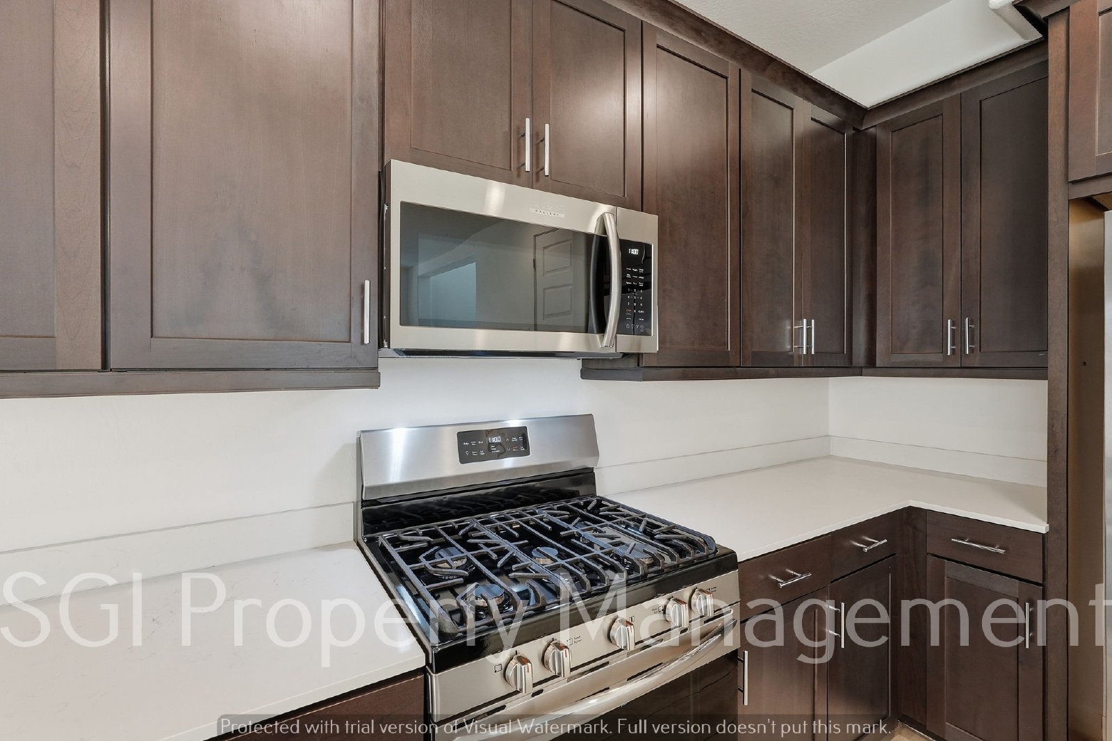 Beautiful 4 bedroom 3 bath Gilbert home for rent property image