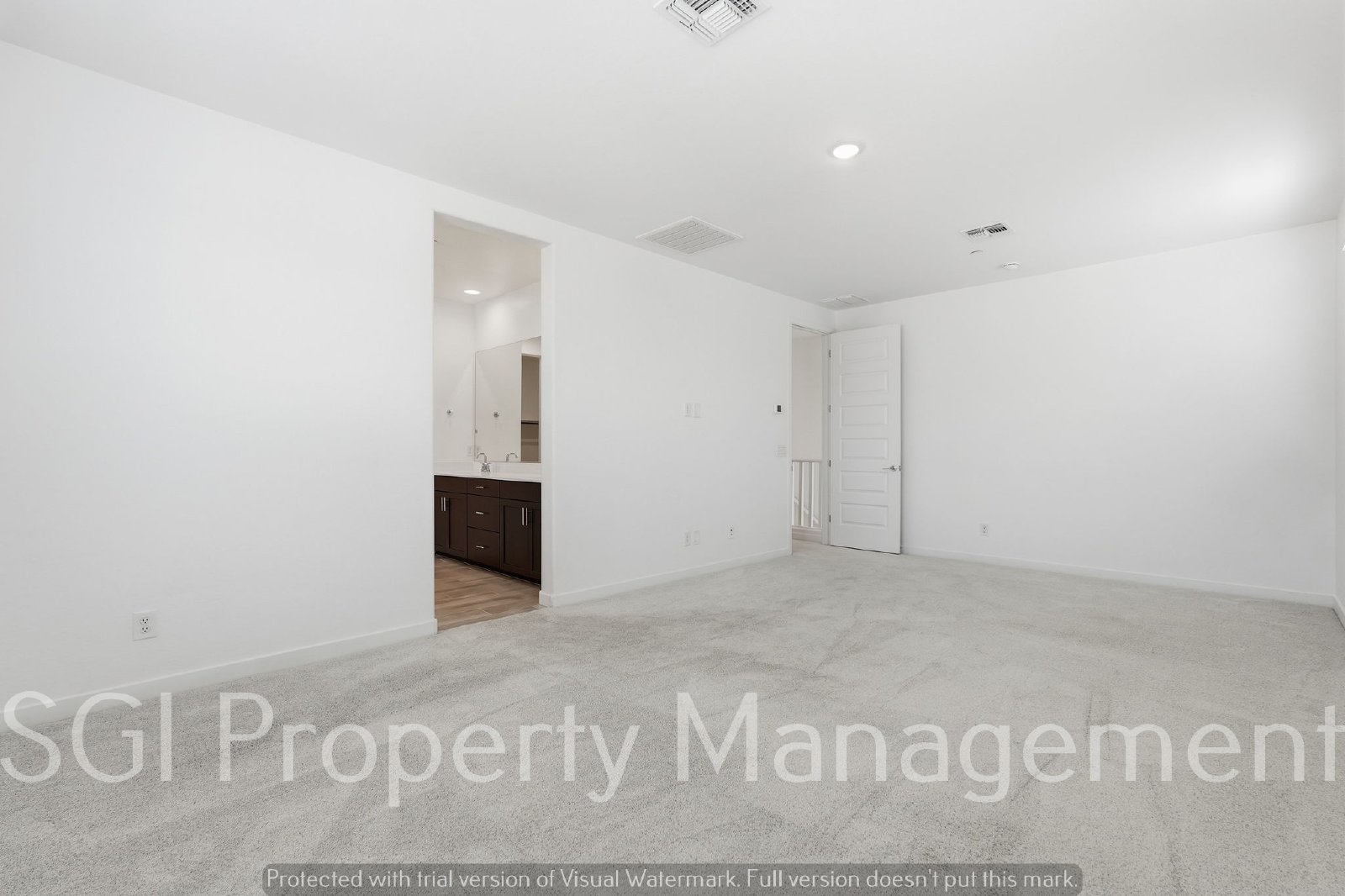 Beautiful 4 bedroom 3 bath Gilbert home for rent property image