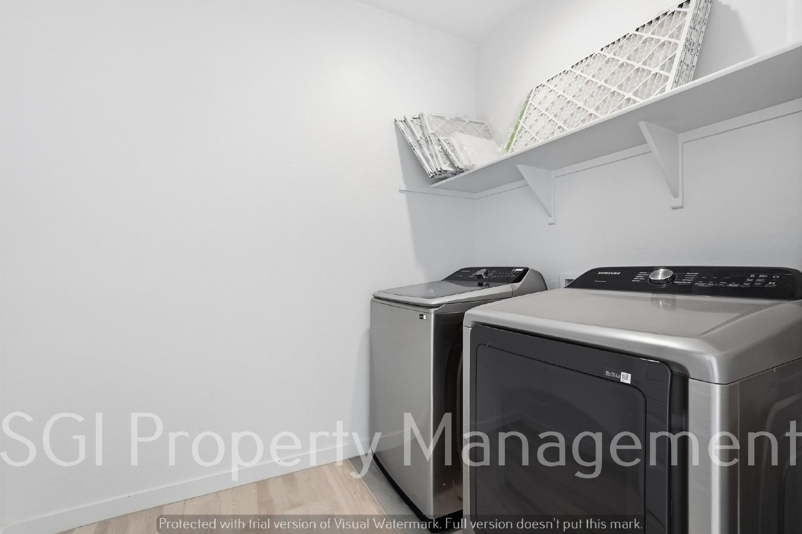 Beautiful 4 bedroom 3 bath Gilbert home for rent property image