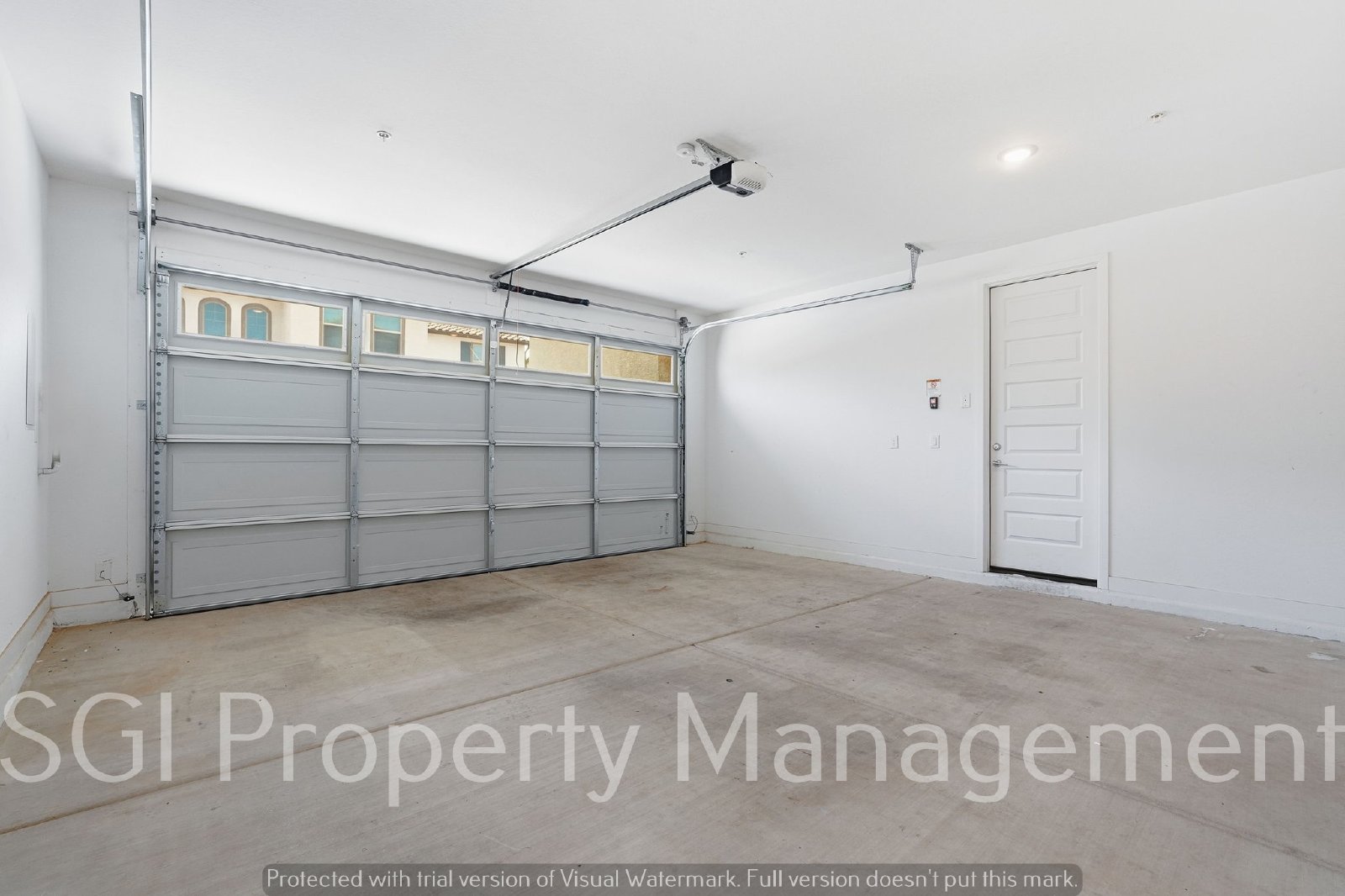 Beautiful 4 bedroom 3 bath Gilbert home for rent property image