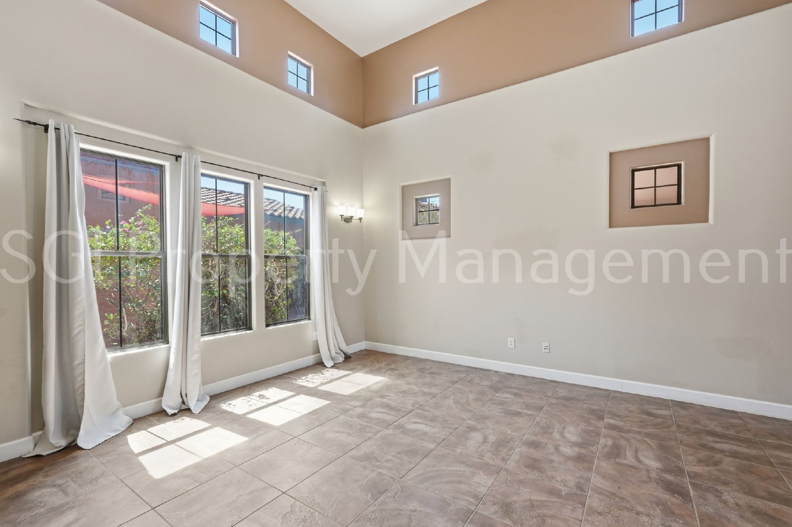 Luxury home in DC Ranch with private pool property image