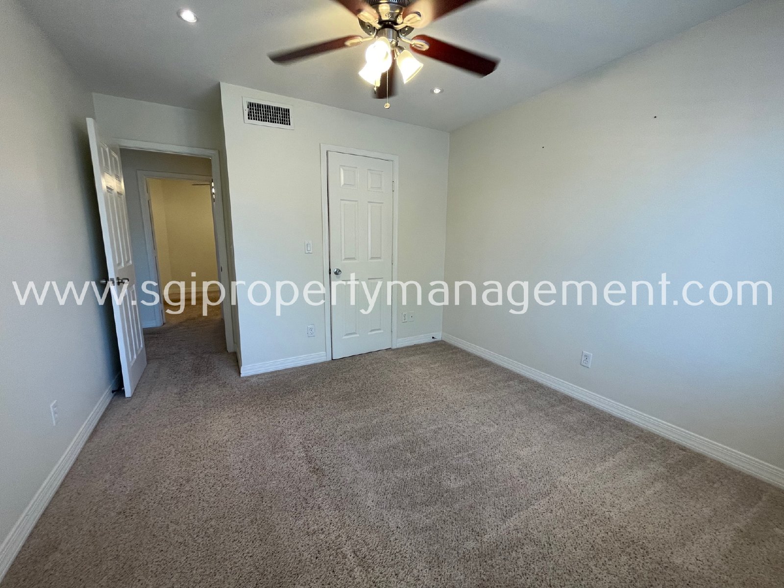 Ahwatukee Beauty in Mountain Ranch! property image