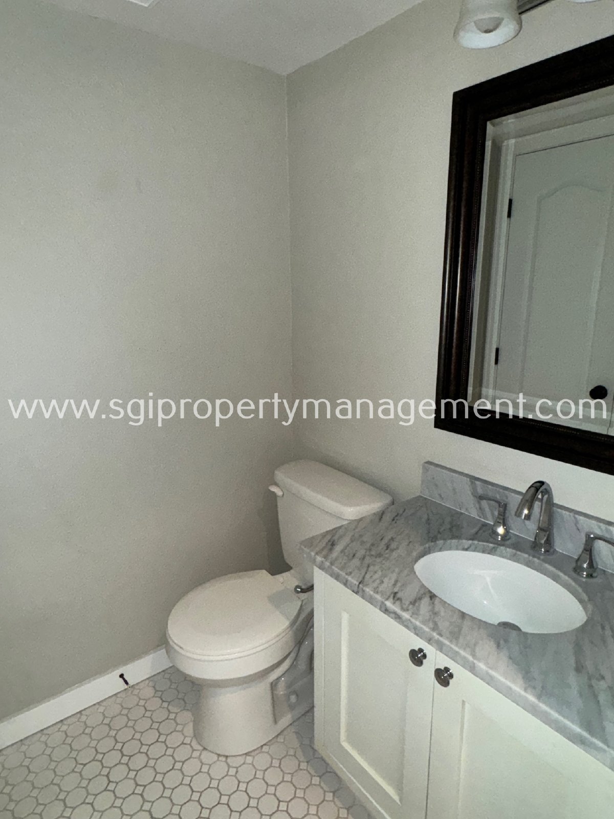 Modern Scottsdale home property image