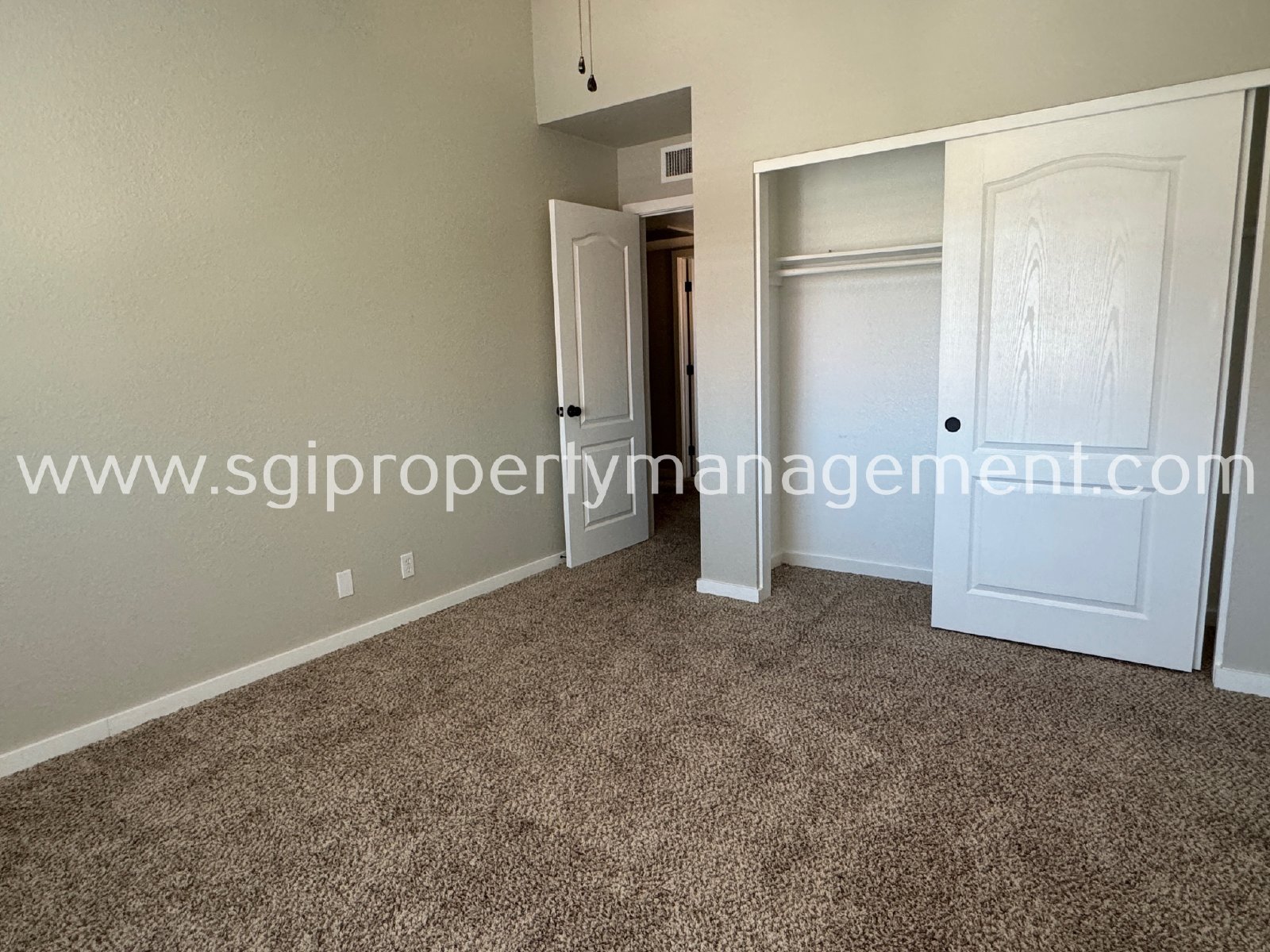 Modern Scottsdale home property image