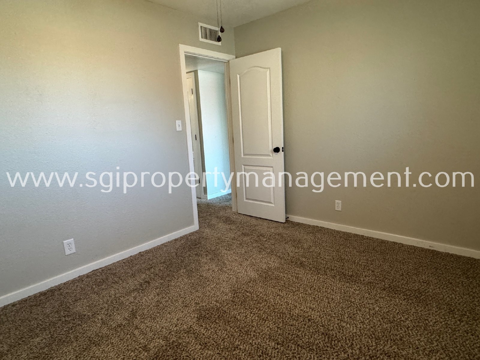 Modern Scottsdale home property image