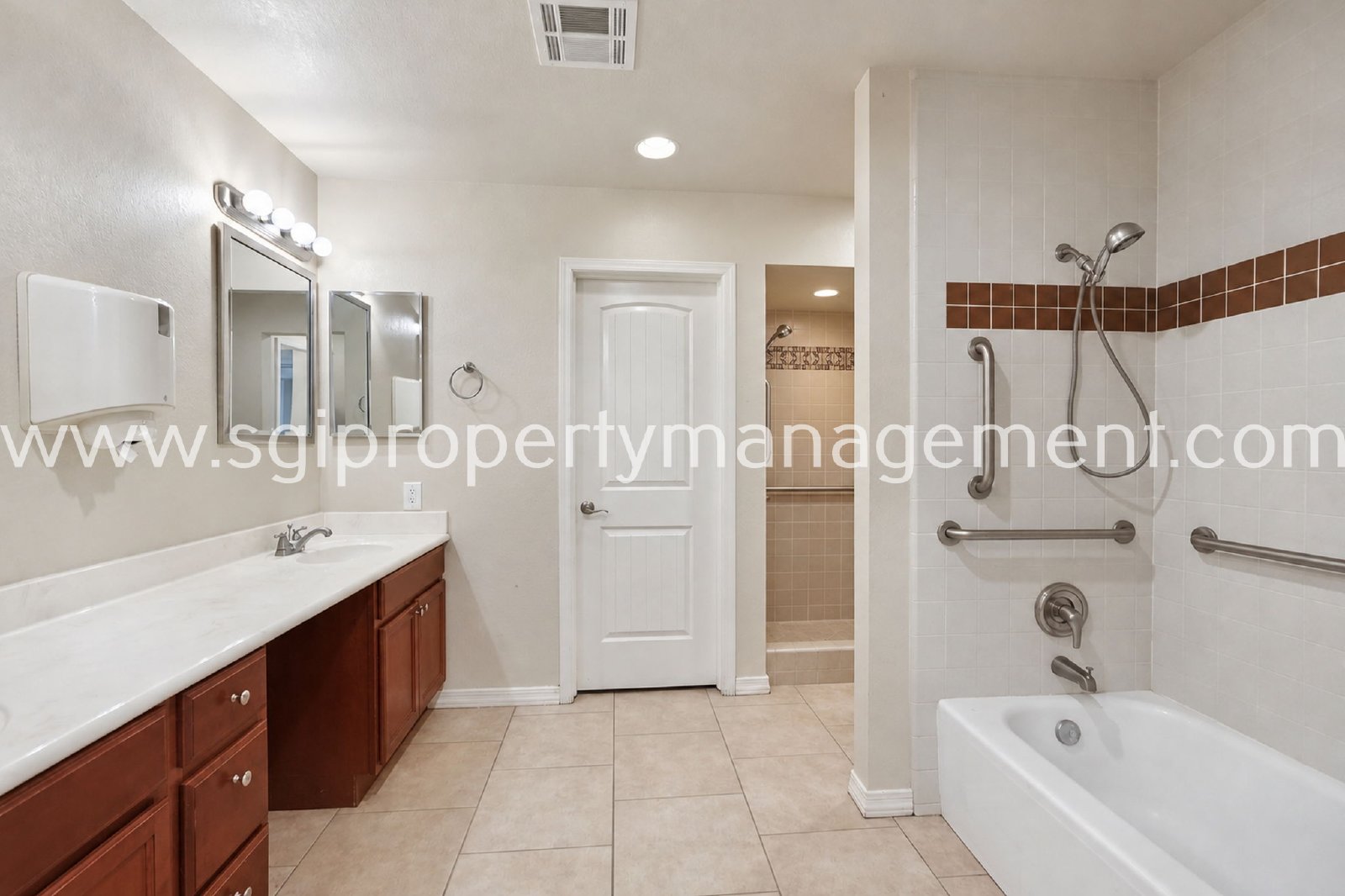 5 Bedroom Biltmore home for rent property image