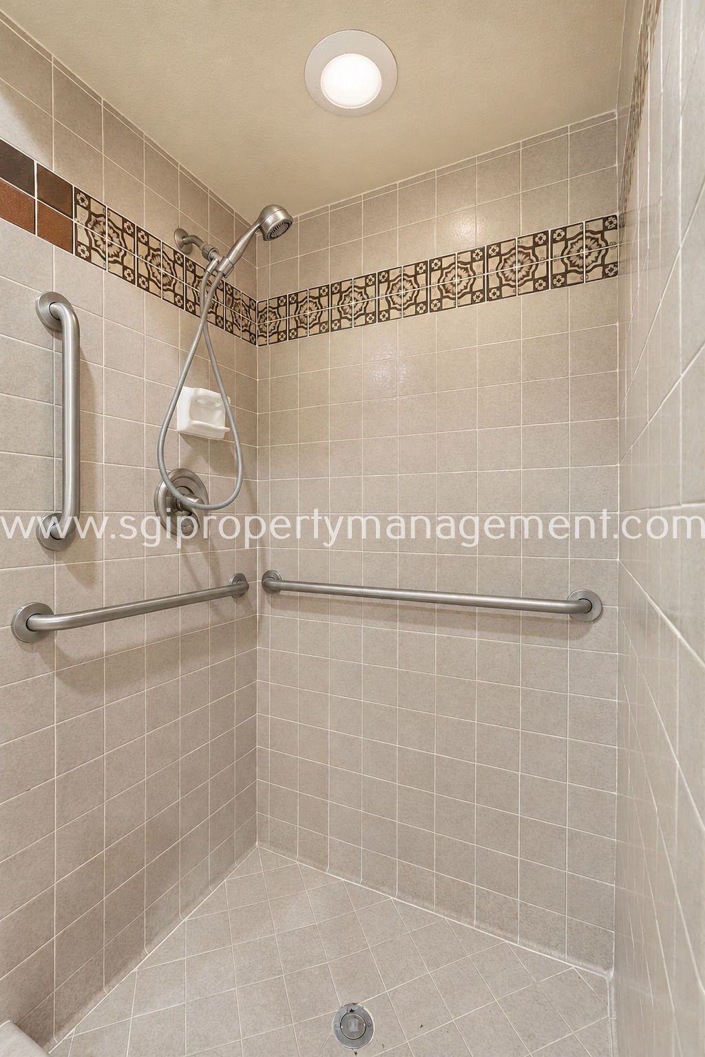 5 Bedroom Biltmore home for rent property image