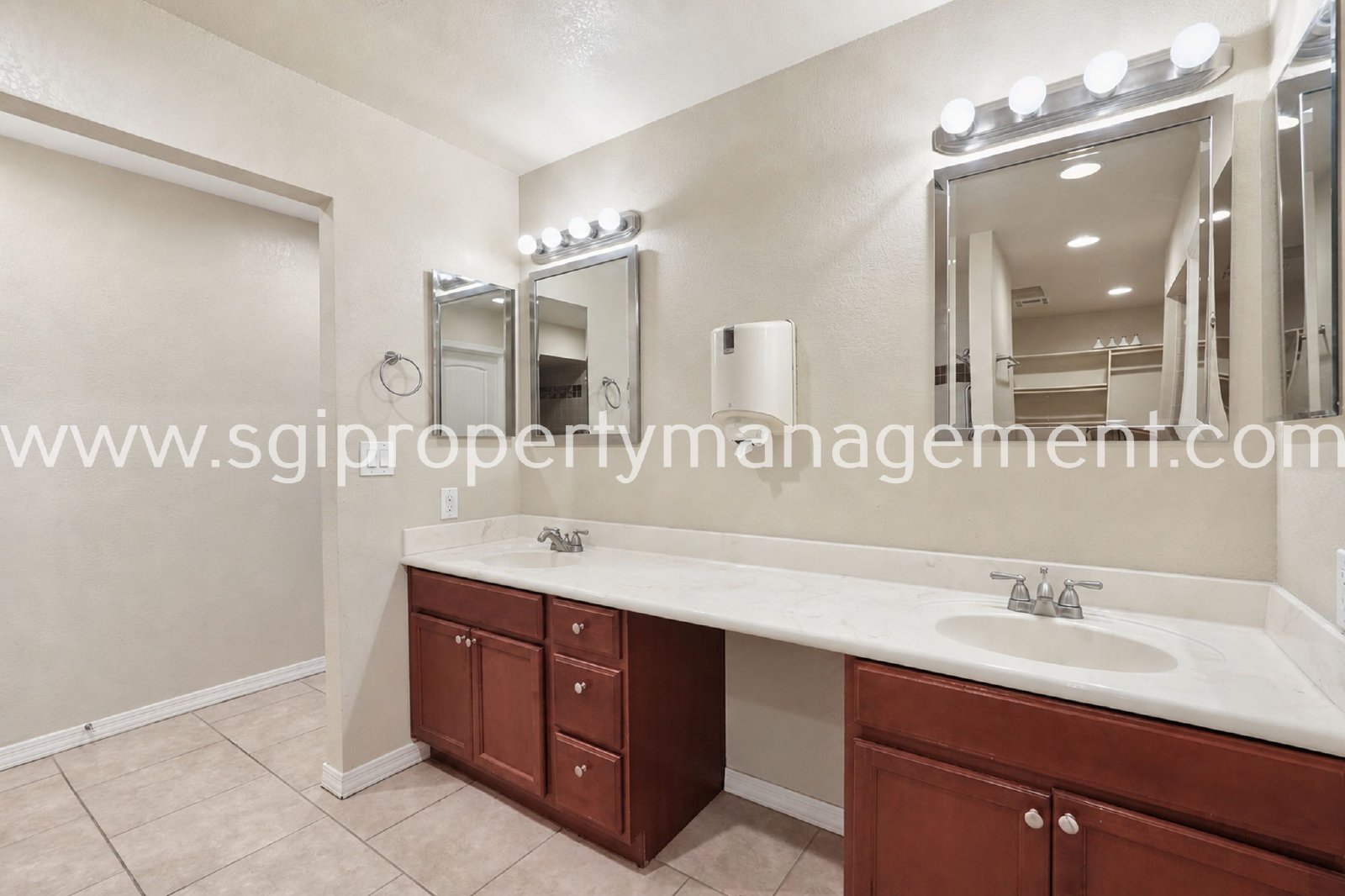5 Bedroom Biltmore home for rent property image