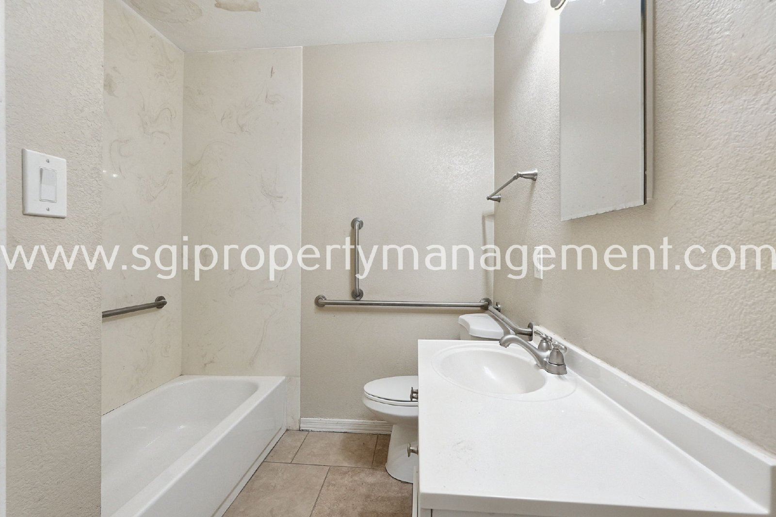 5 Bedroom Biltmore home for rent property image