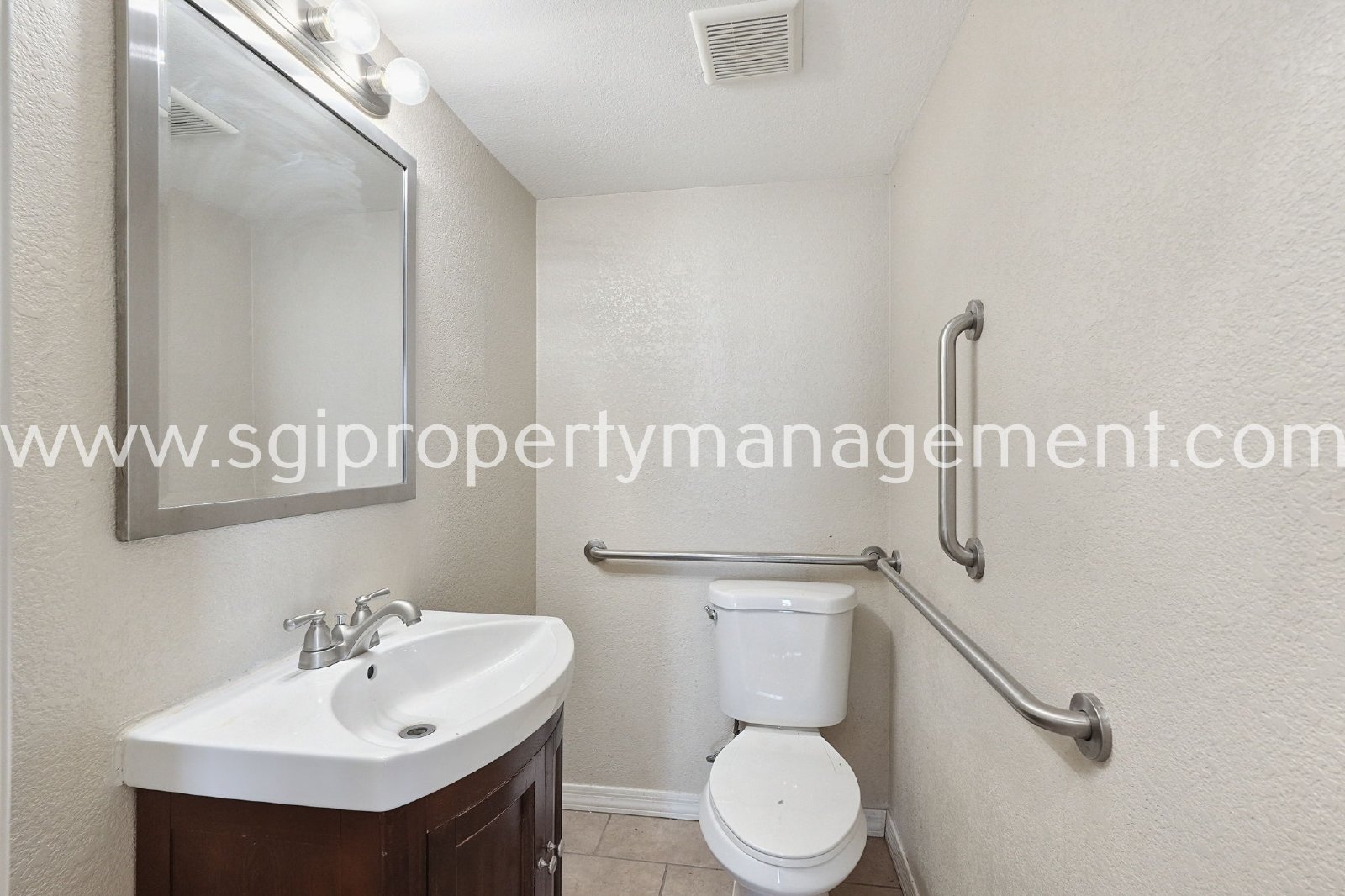 5 Bedroom Biltmore home for rent property image