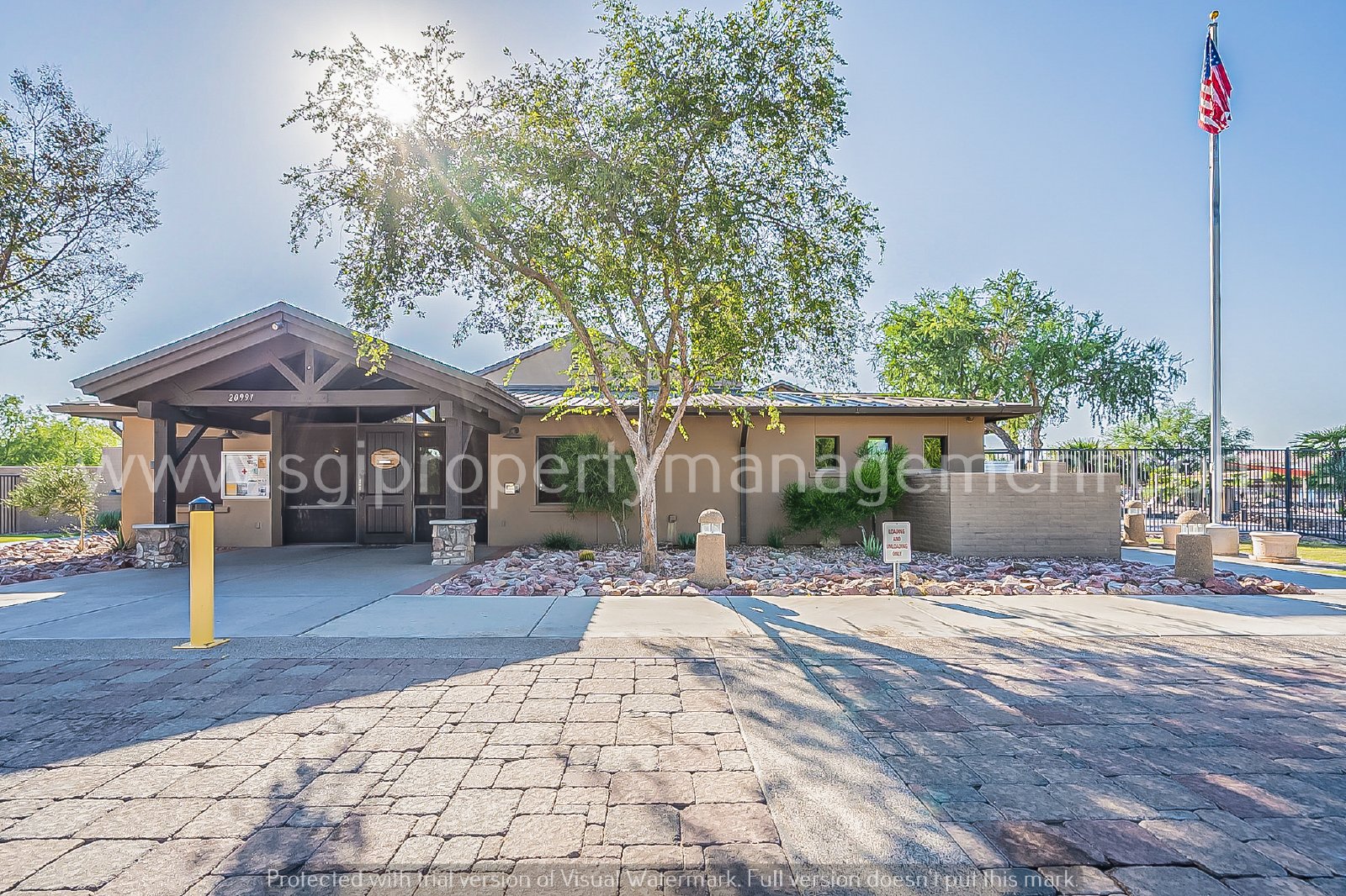 Beautiful split floorplan in a great neighborhood property image