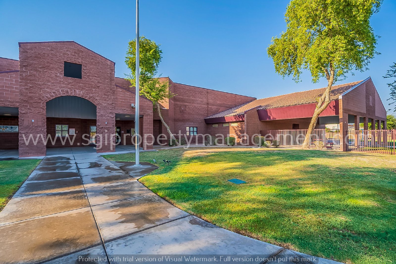 Beautiful split floorplan in a great neighborhood property image